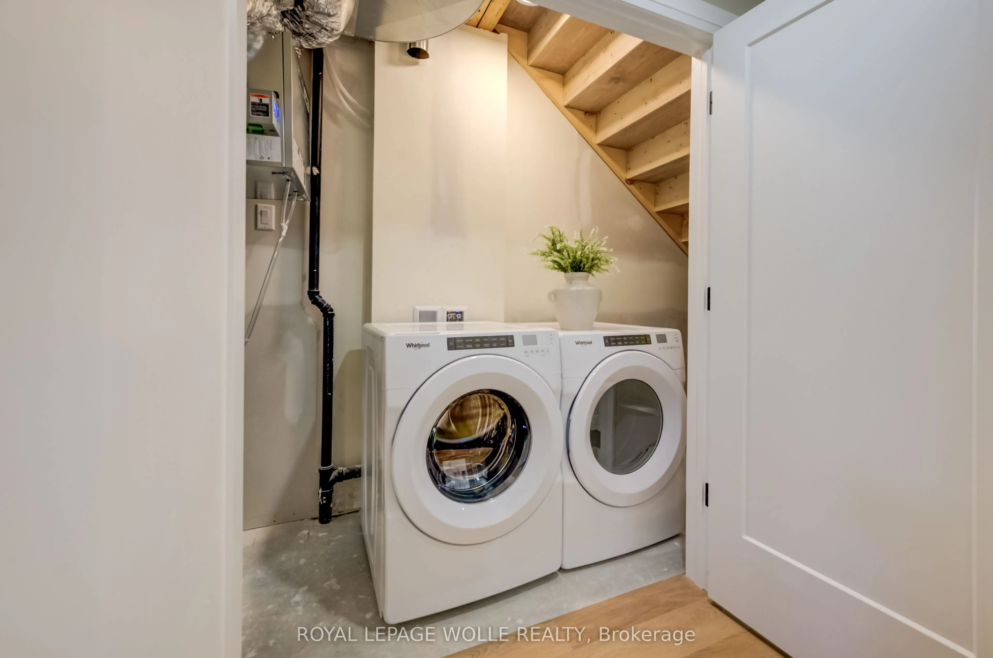 210 HERITAGE Drive #UNIT 12 (THE GLEN)