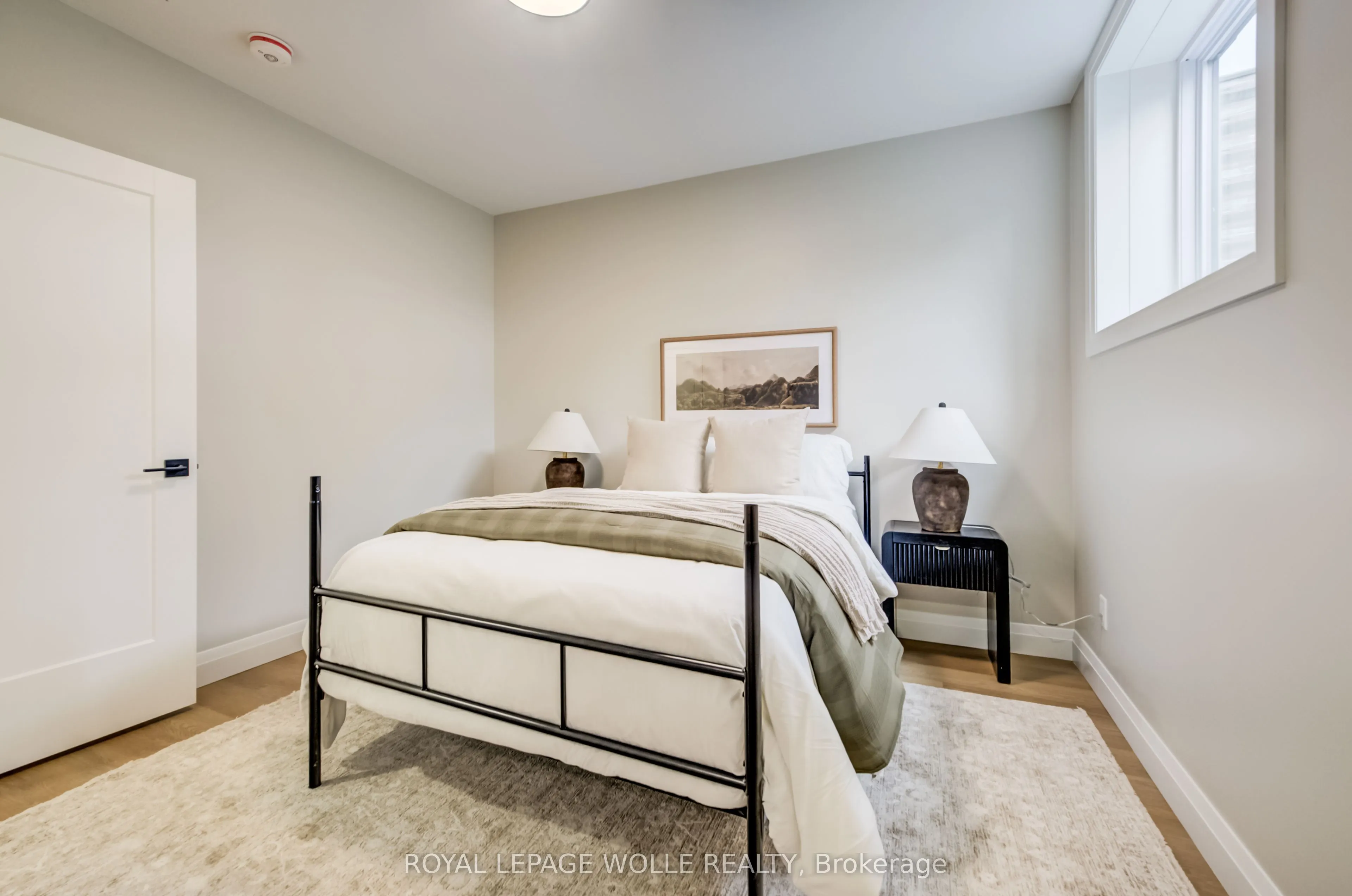 210 HERITAGE Drive #UNIT 12 (THE GLEN)