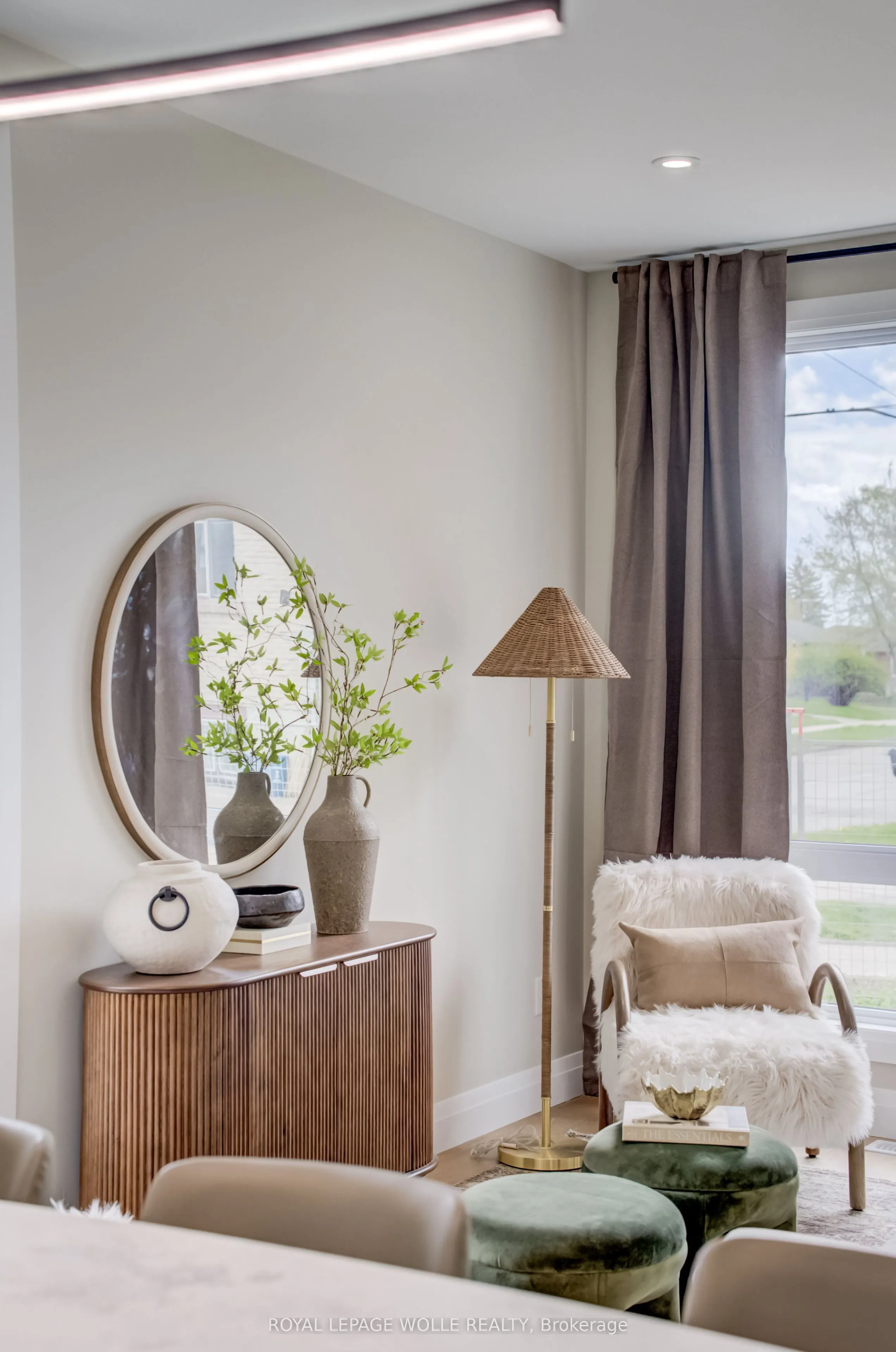 210 HERITAGE Drive #UNIT 12 (THE GLEN)
