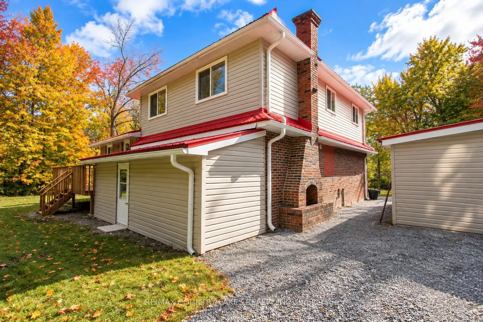 1945 County Road 48