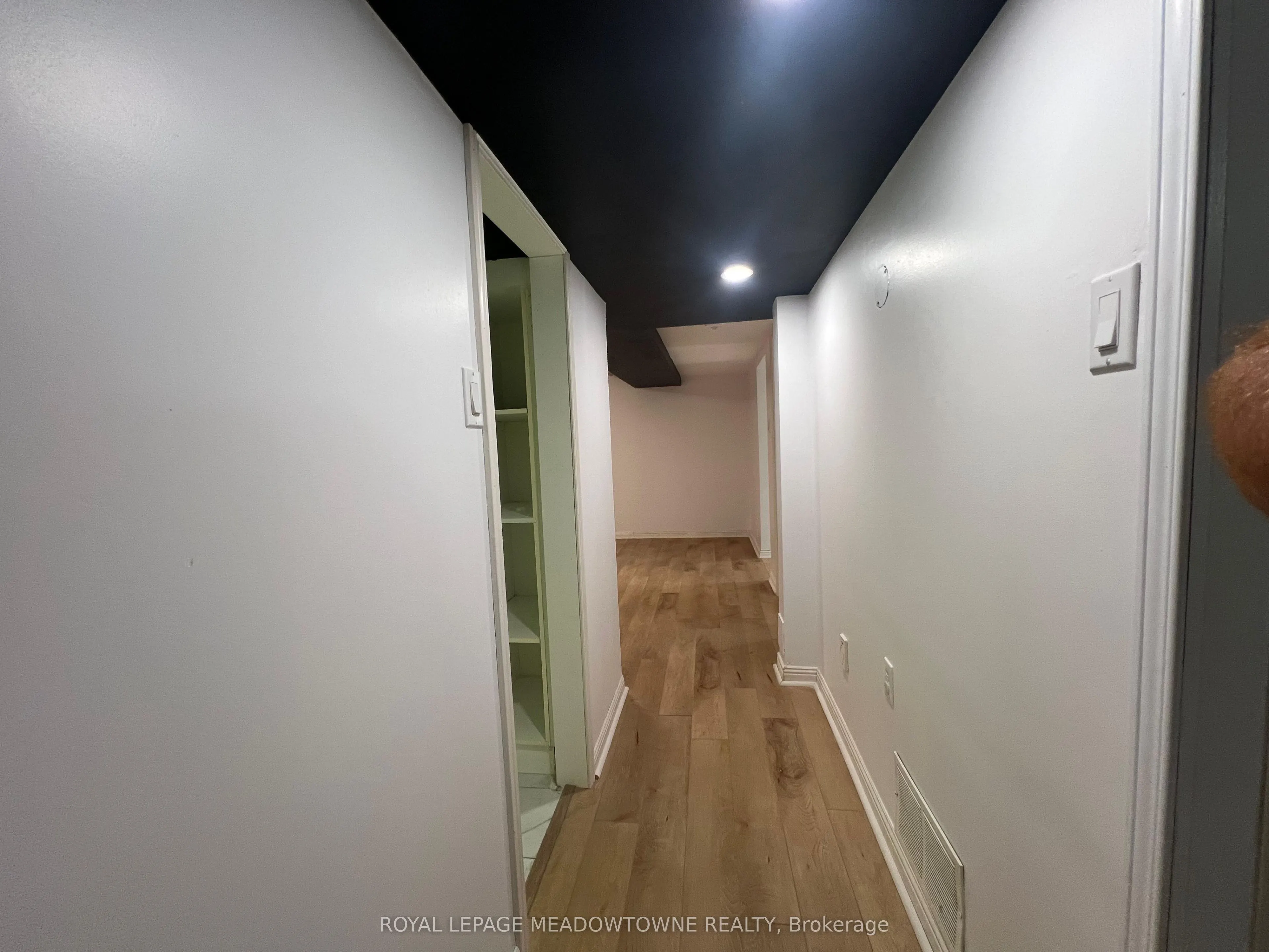 44 Lauris Avenue E #Lower