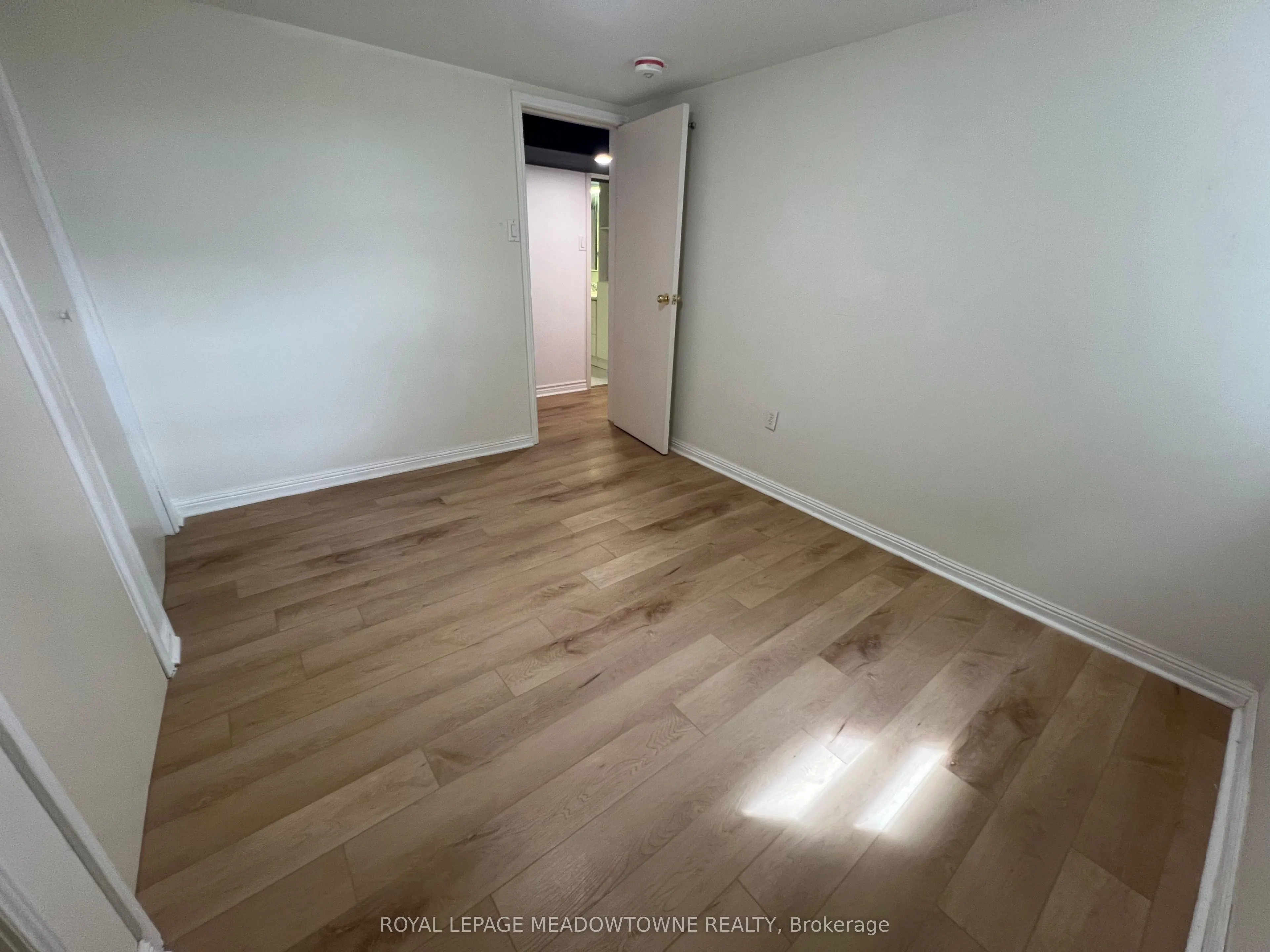44 Lauris Avenue E #Lower