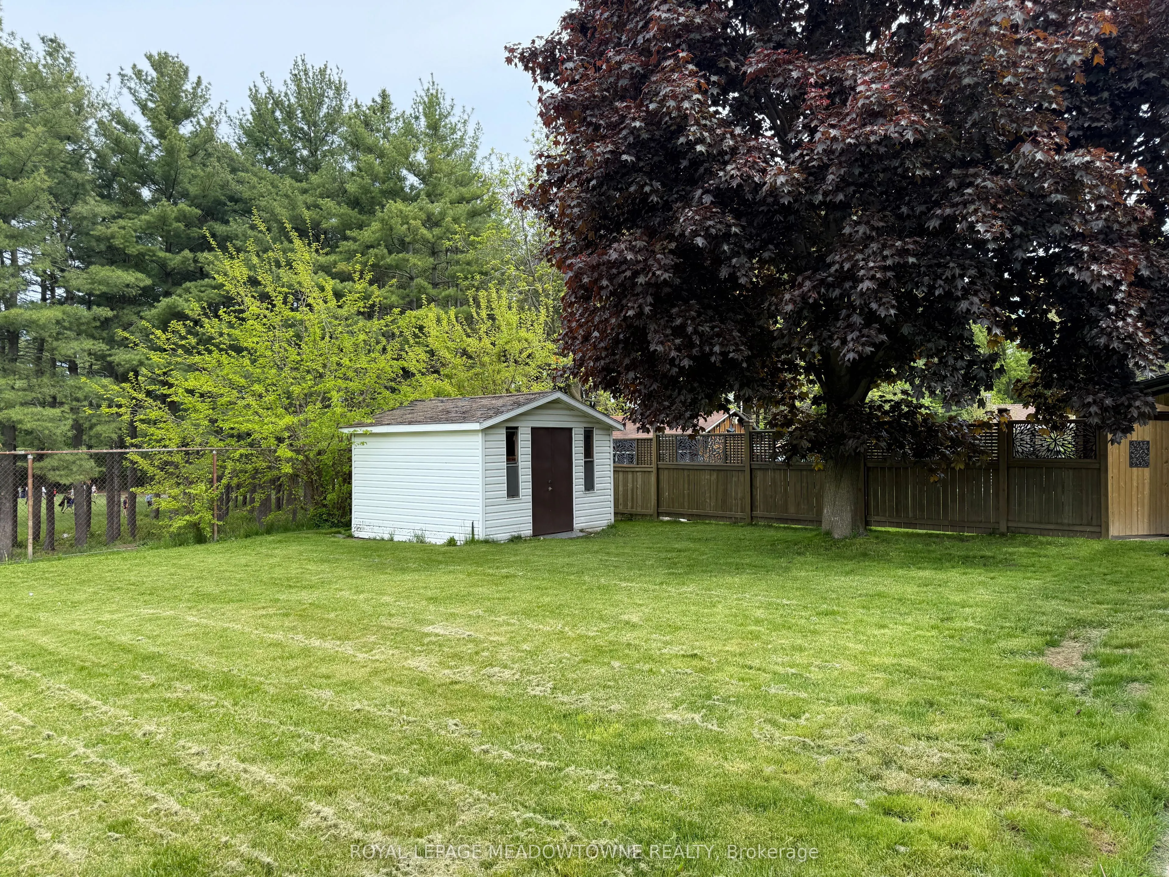 44 Lauris Avenue E #Lower