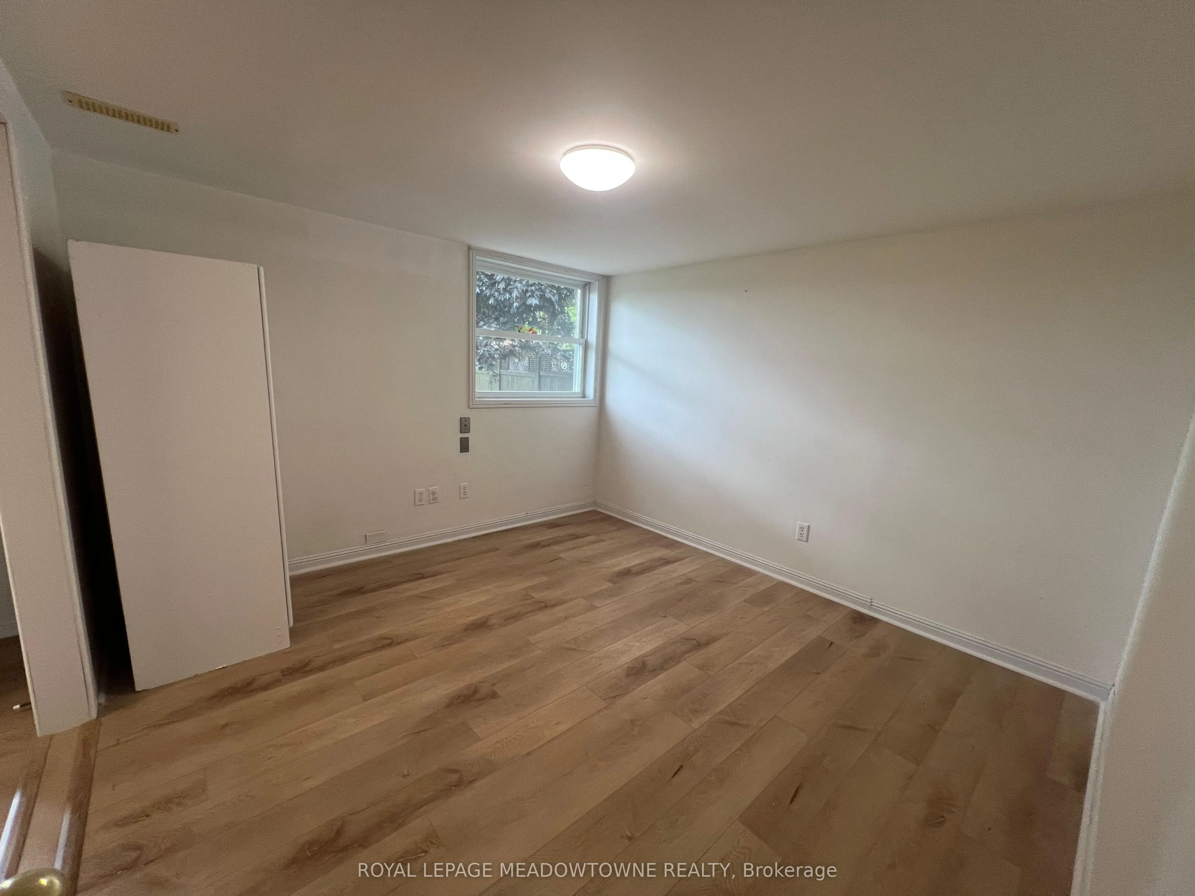 44 Lauris Avenue E #Lower