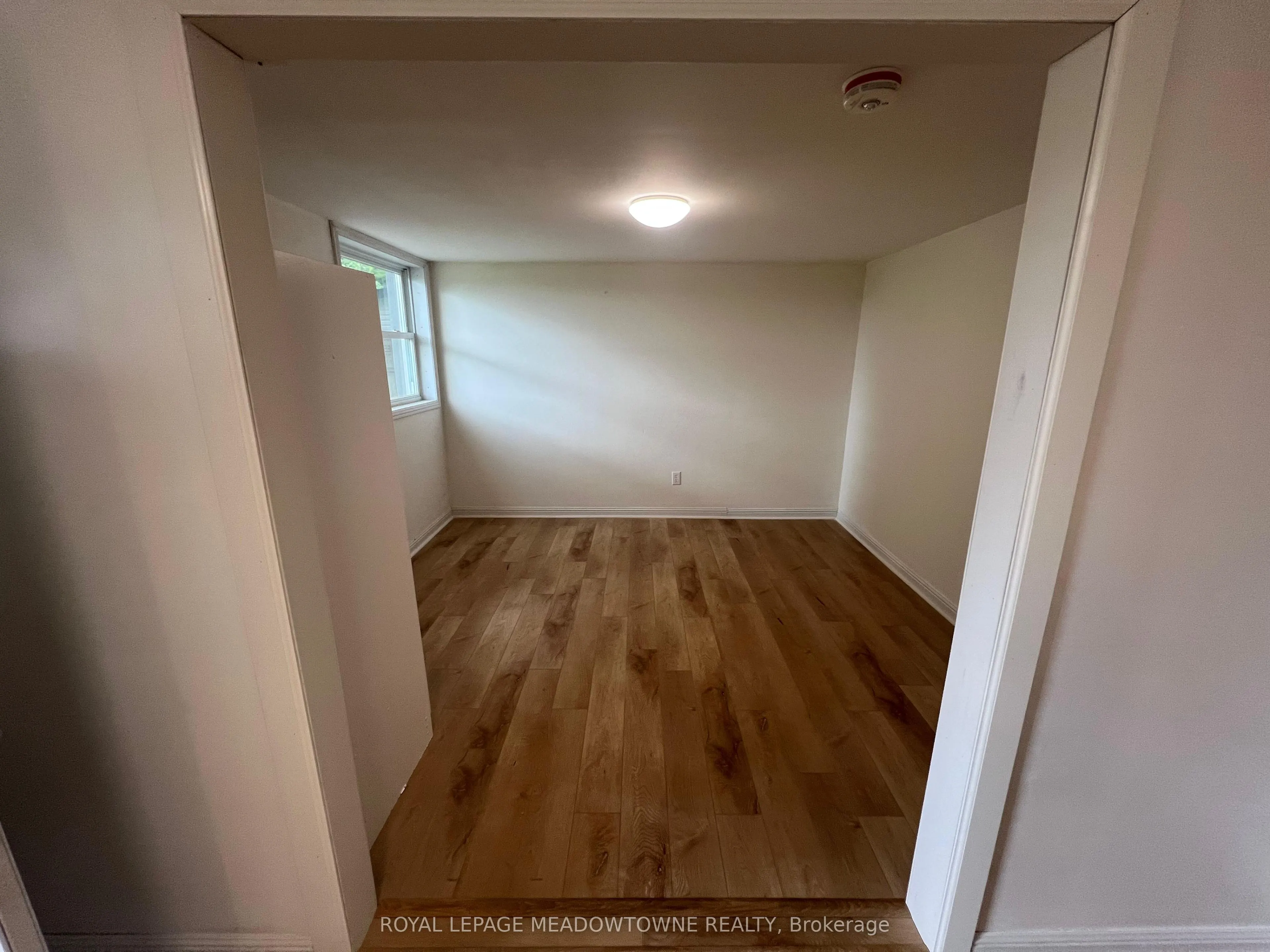 44 Lauris Avenue E #Lower