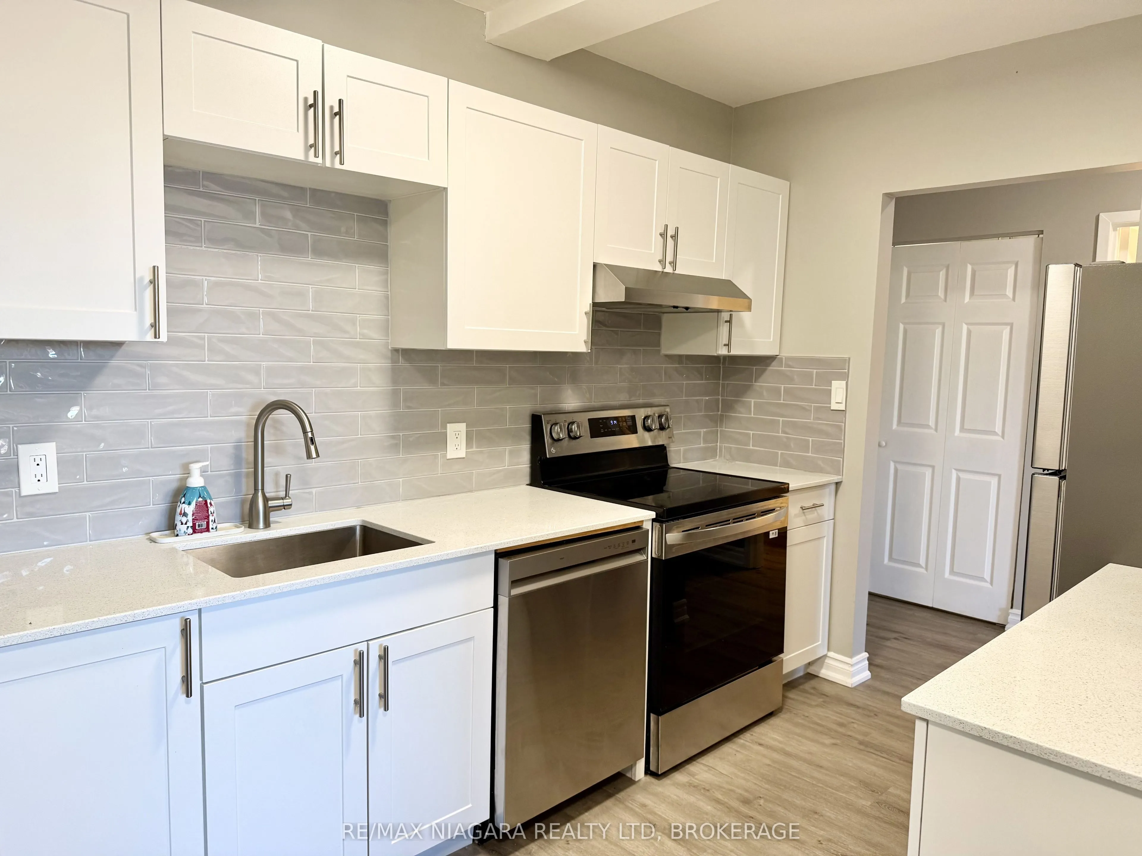 6837 THOROLD STONE Road #203