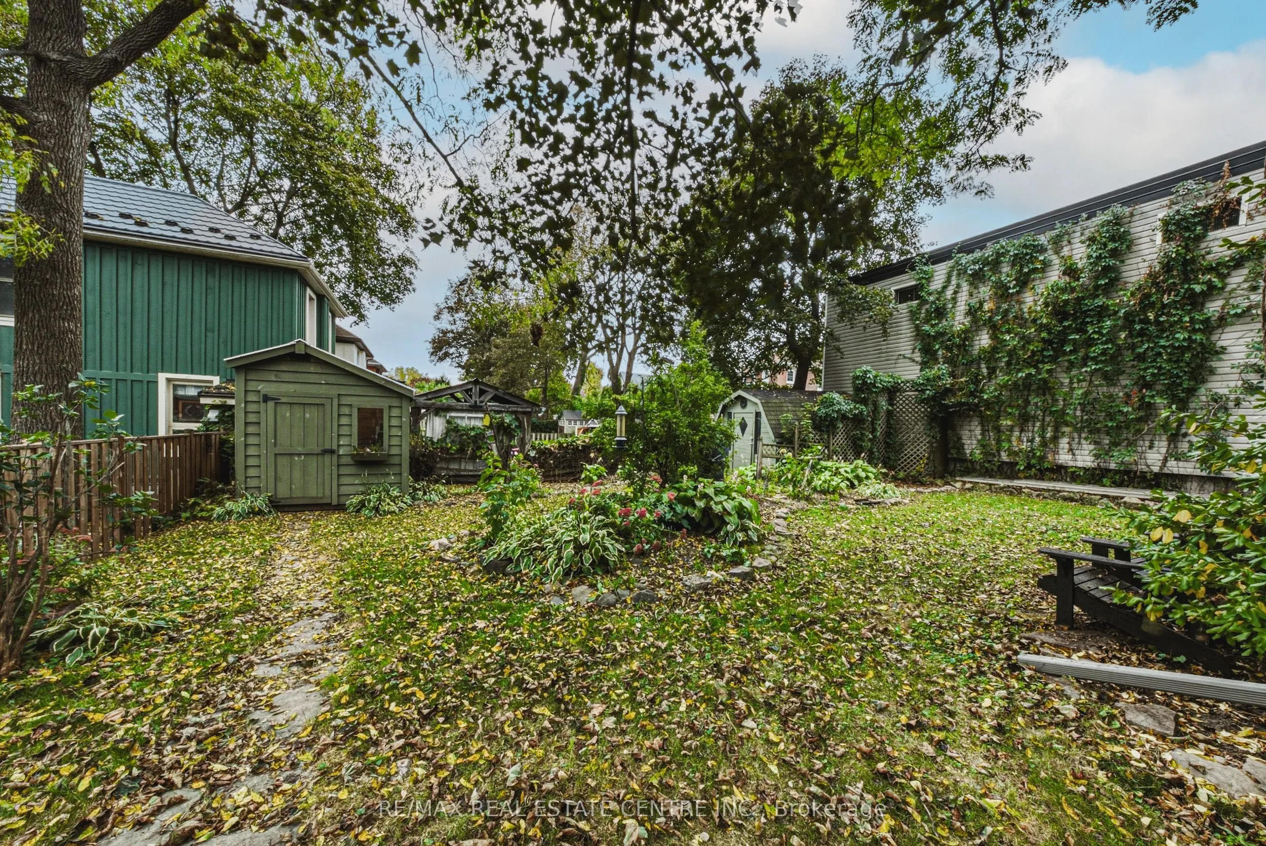 75 Pollock Avenue