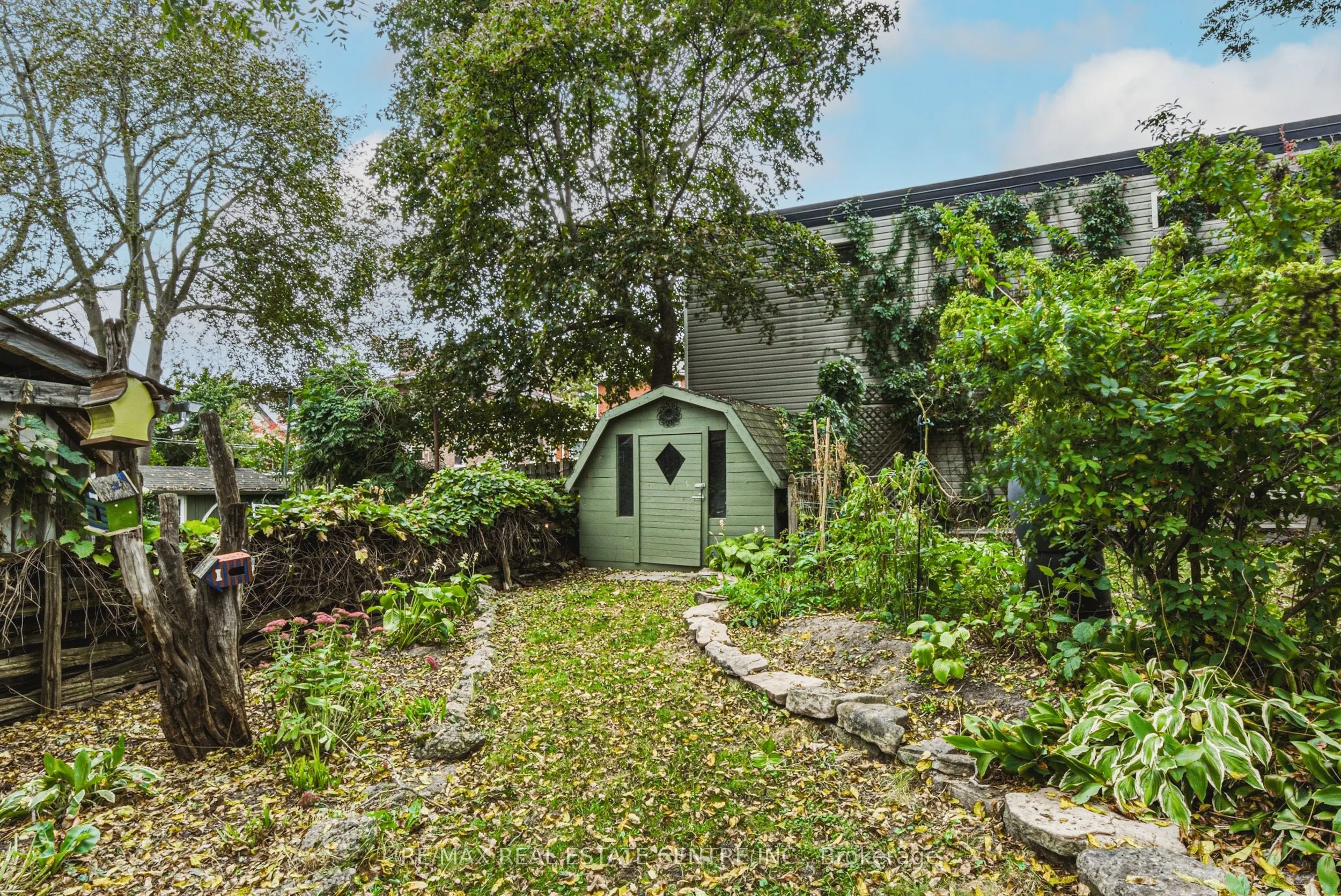 75 Pollock Avenue