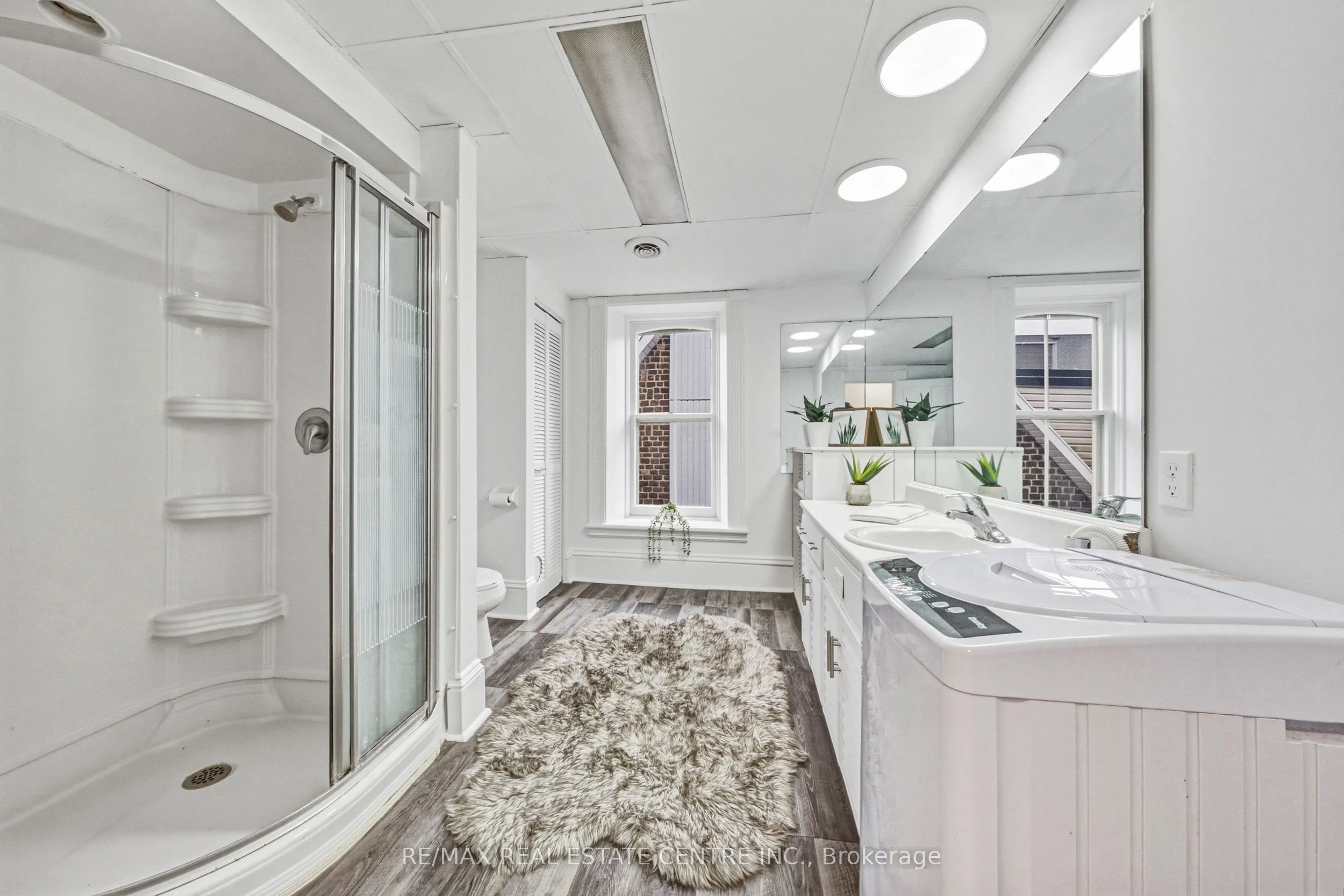 75 Pollock Avenue