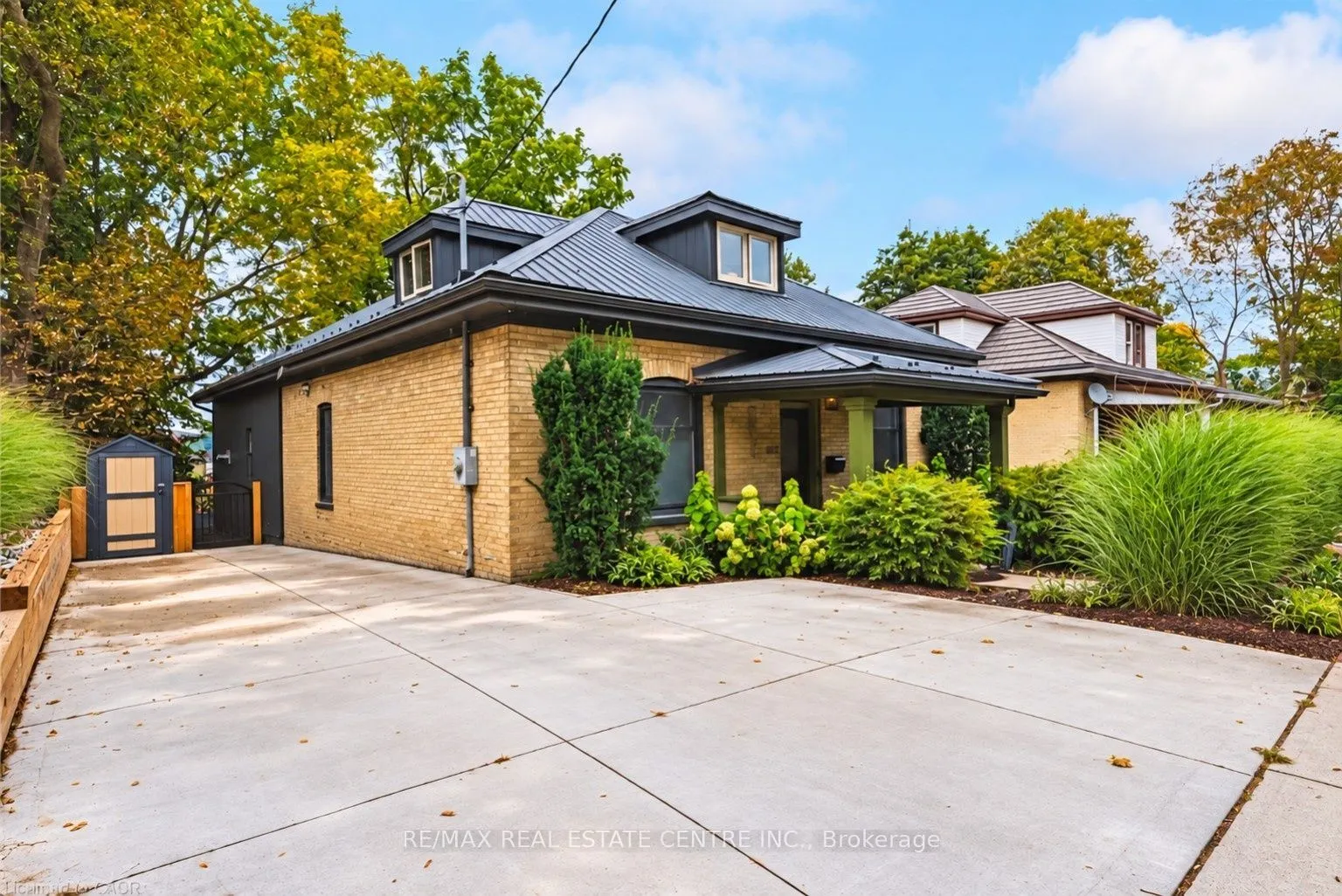 103 Courtney Street