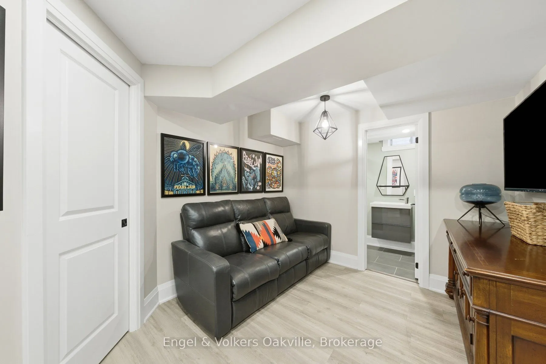 44 Keewaydin Street