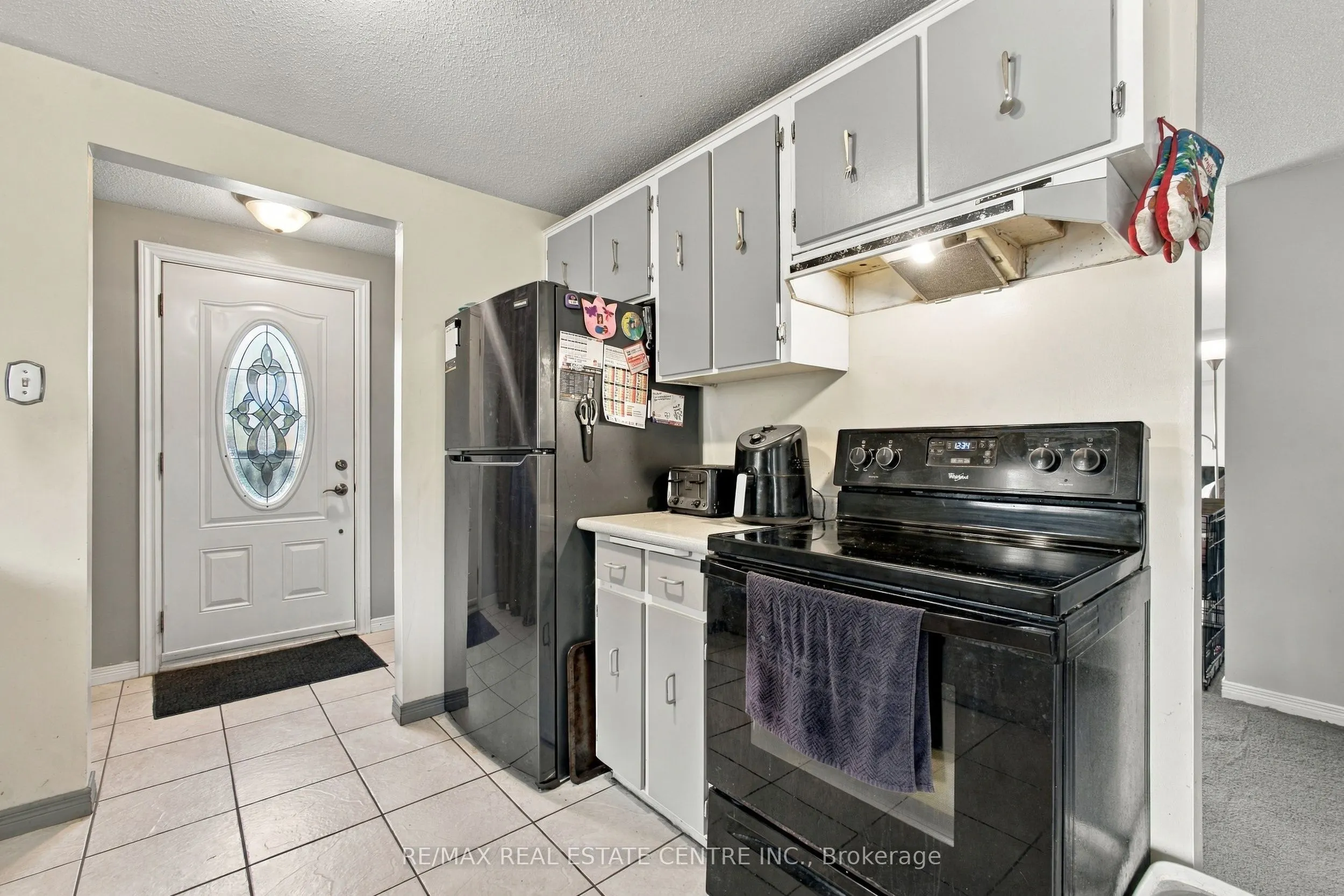 135 Cedarhill Crescent