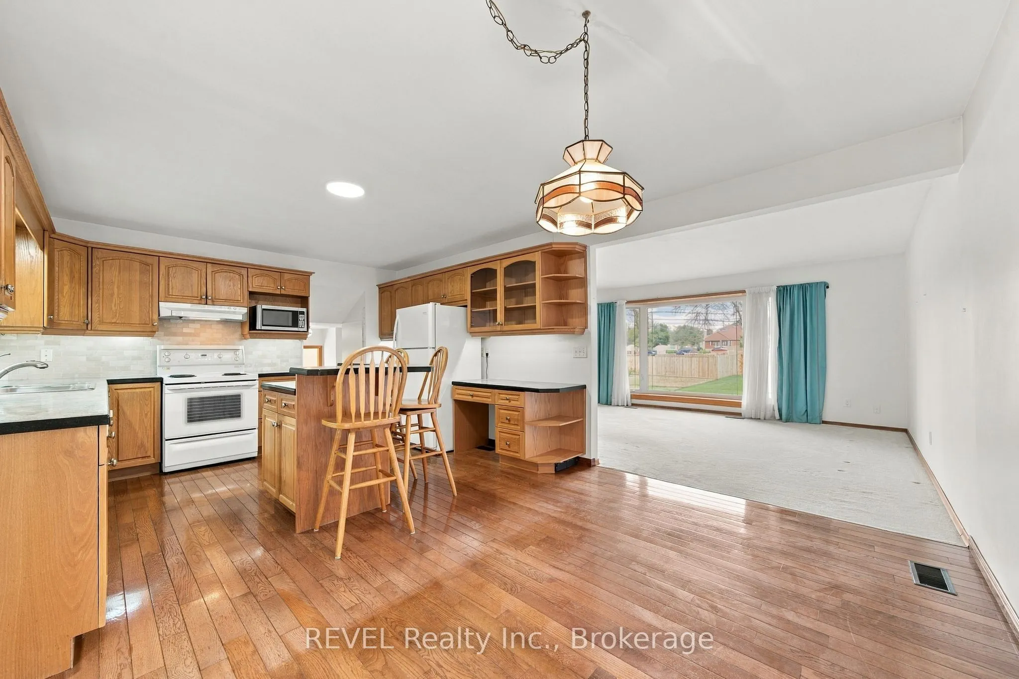 17527 Telephone Road