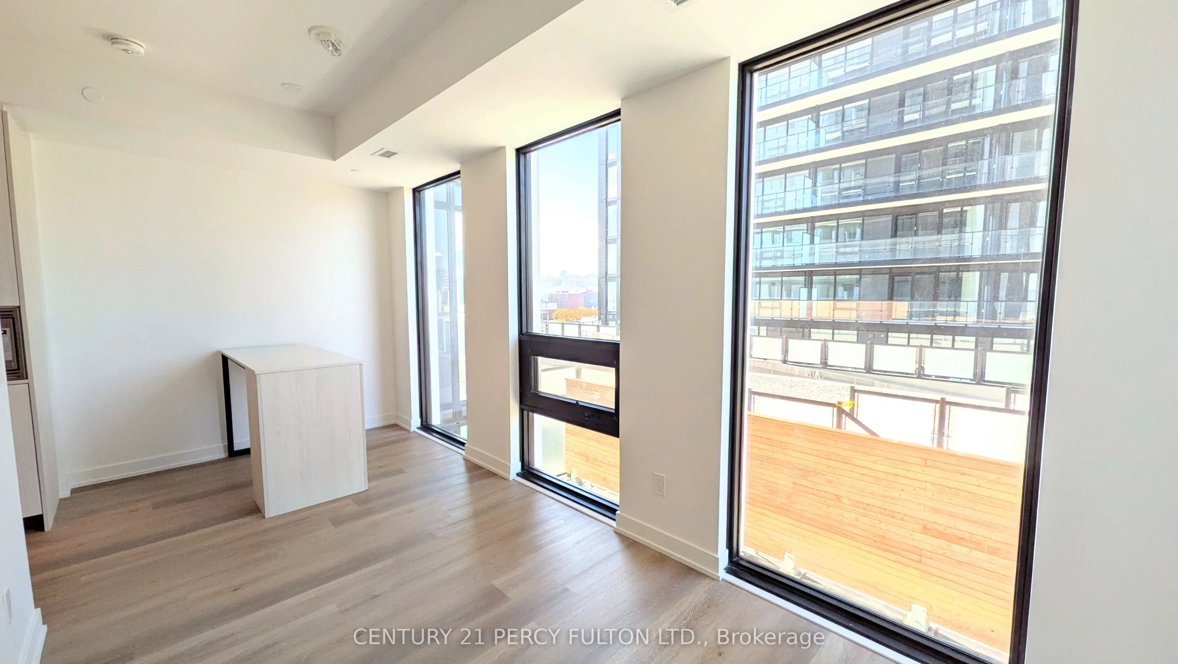101 John Street N #1017