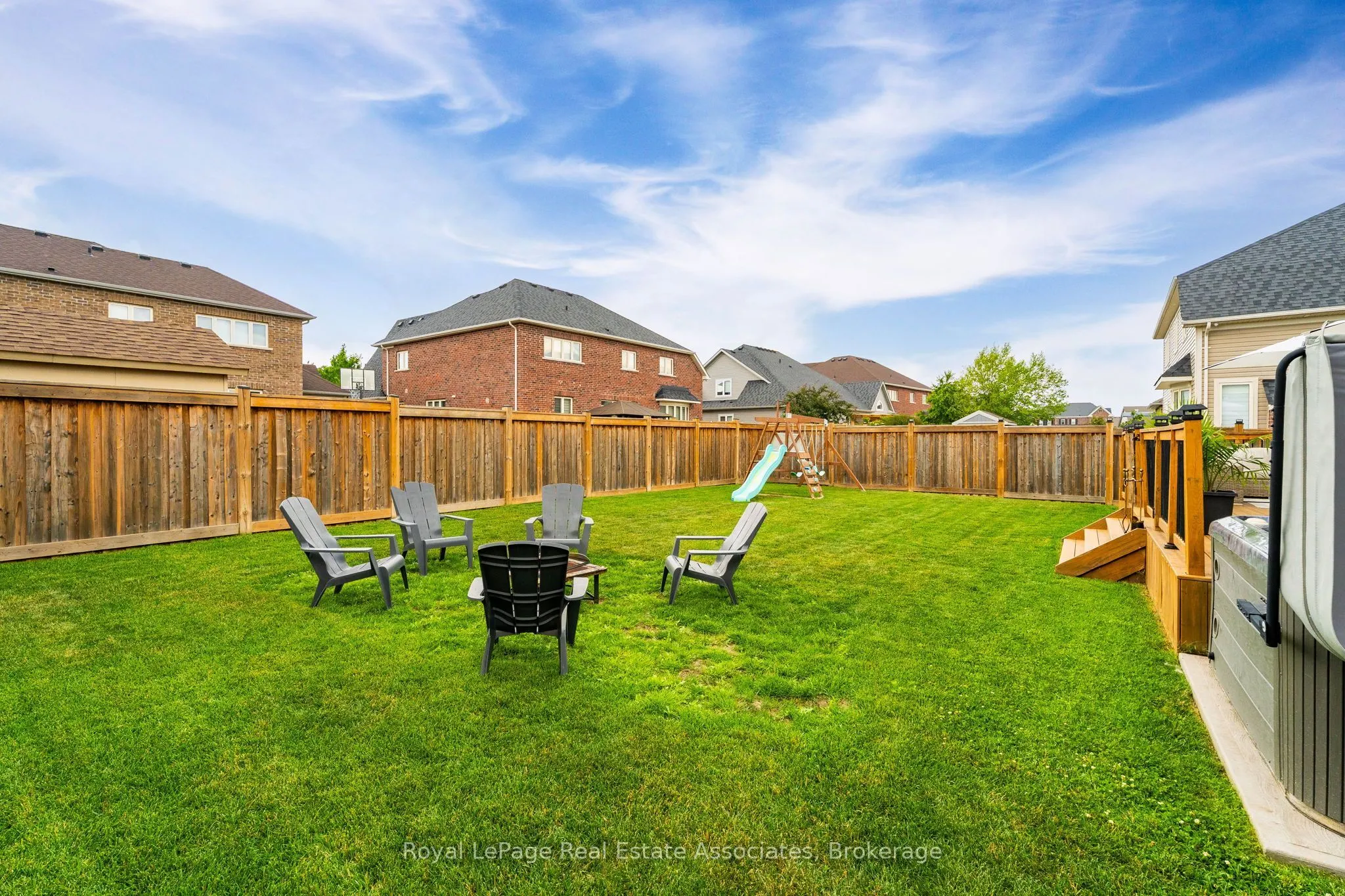 17 Mitchell Mitchell Crescent