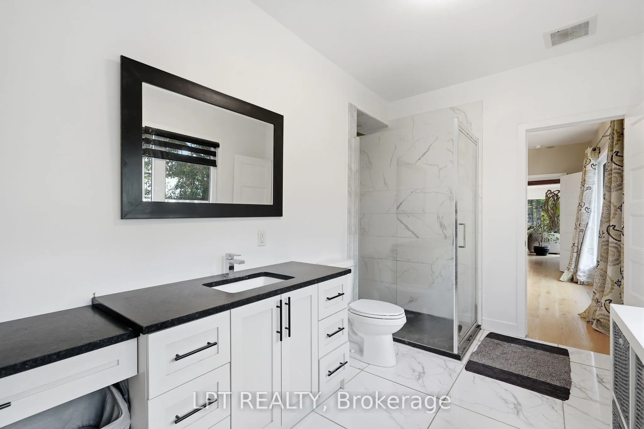 31 Carillon Crescent