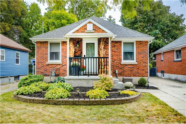 83 Eastman Avenue