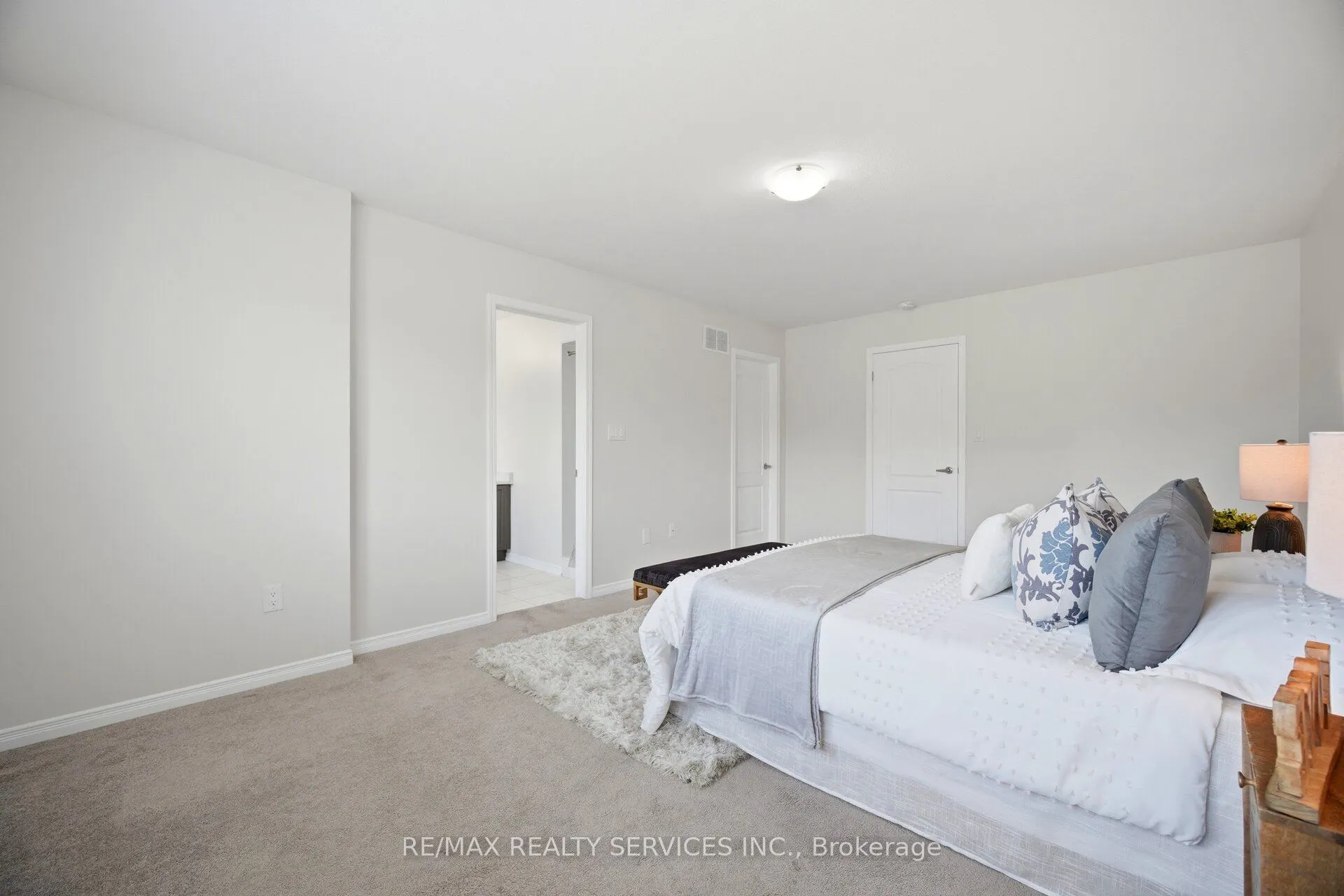 250 Esther Crescent