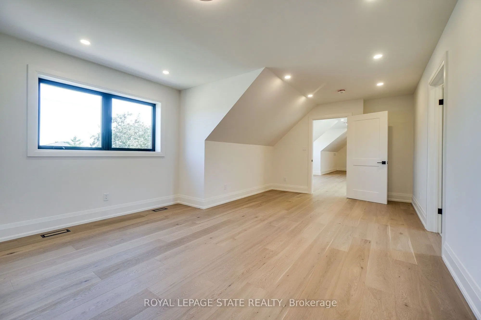 24 Royce Avenue