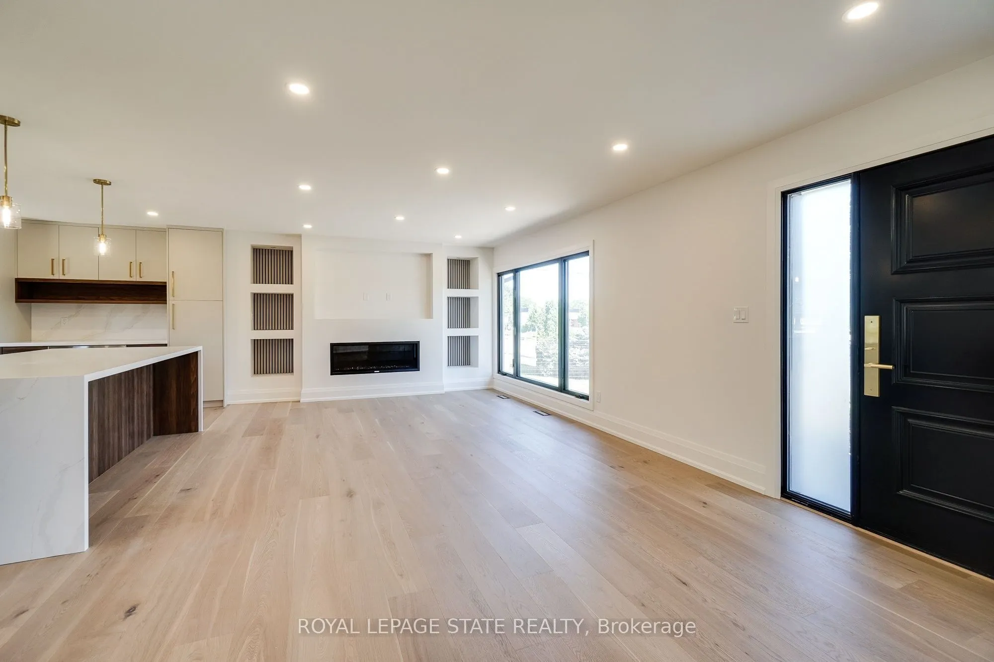 24 Royce Avenue