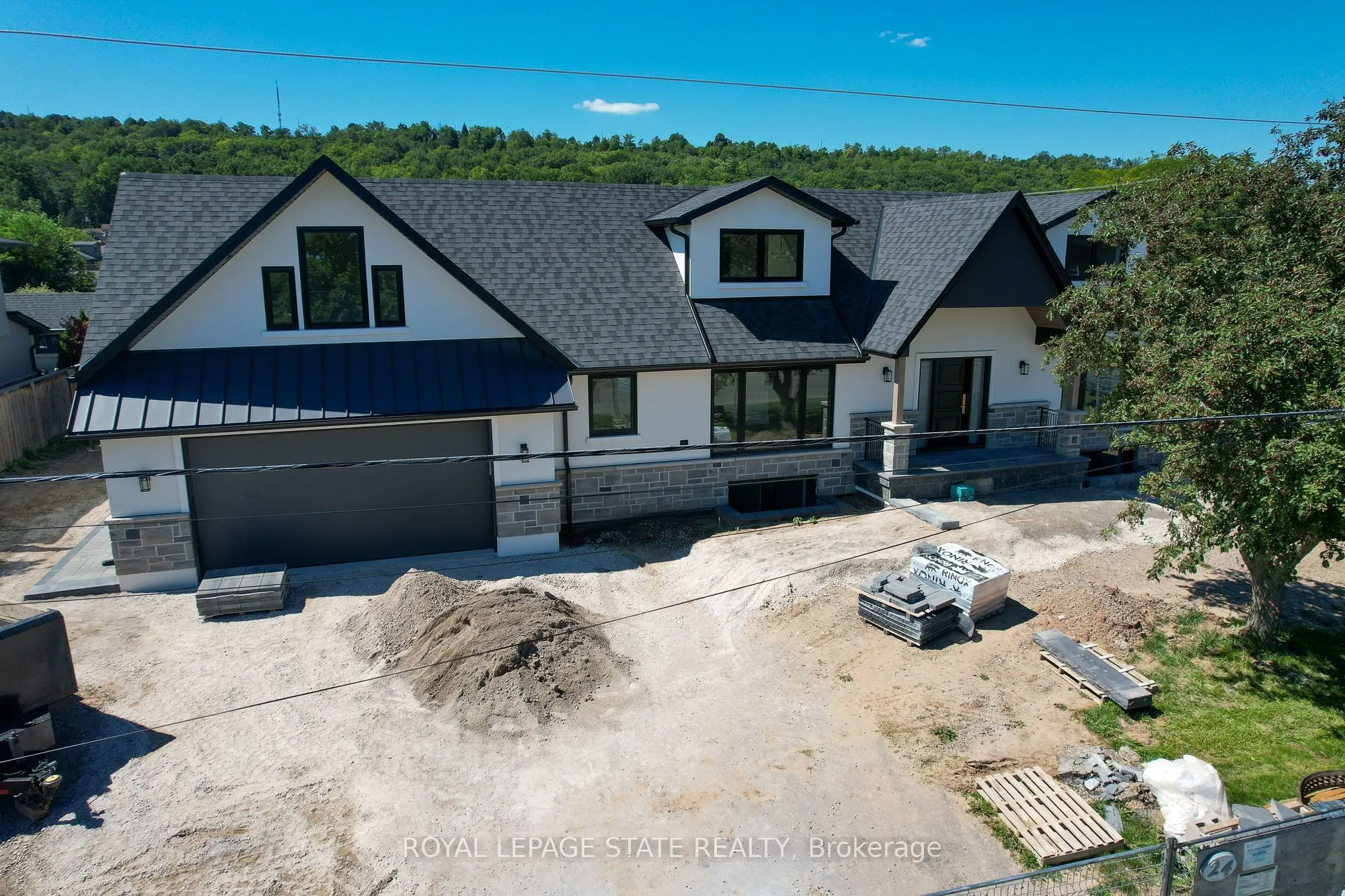 24 Royce Avenue