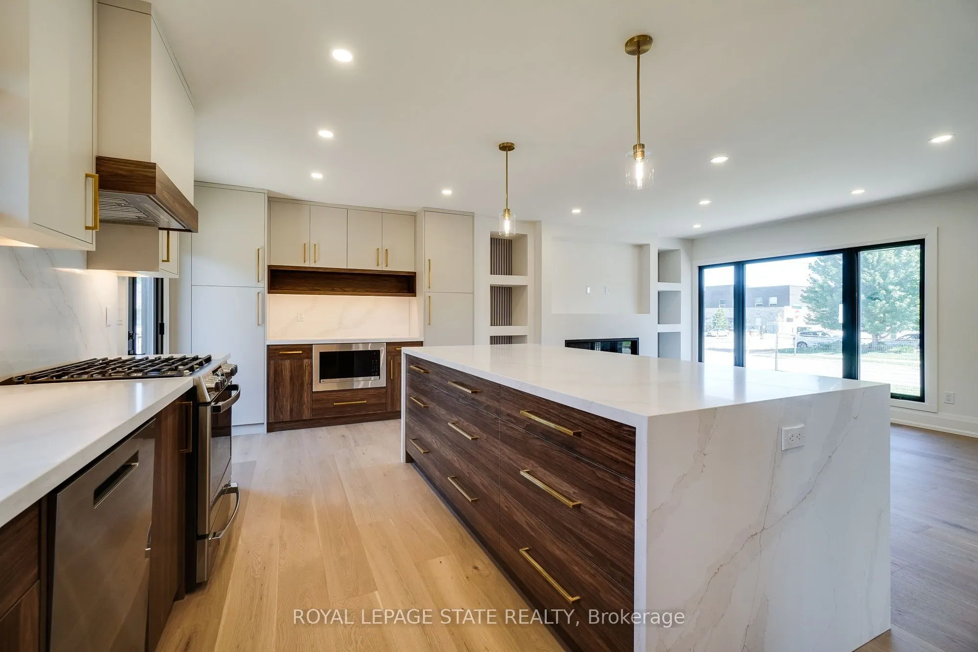 24 Royce Avenue