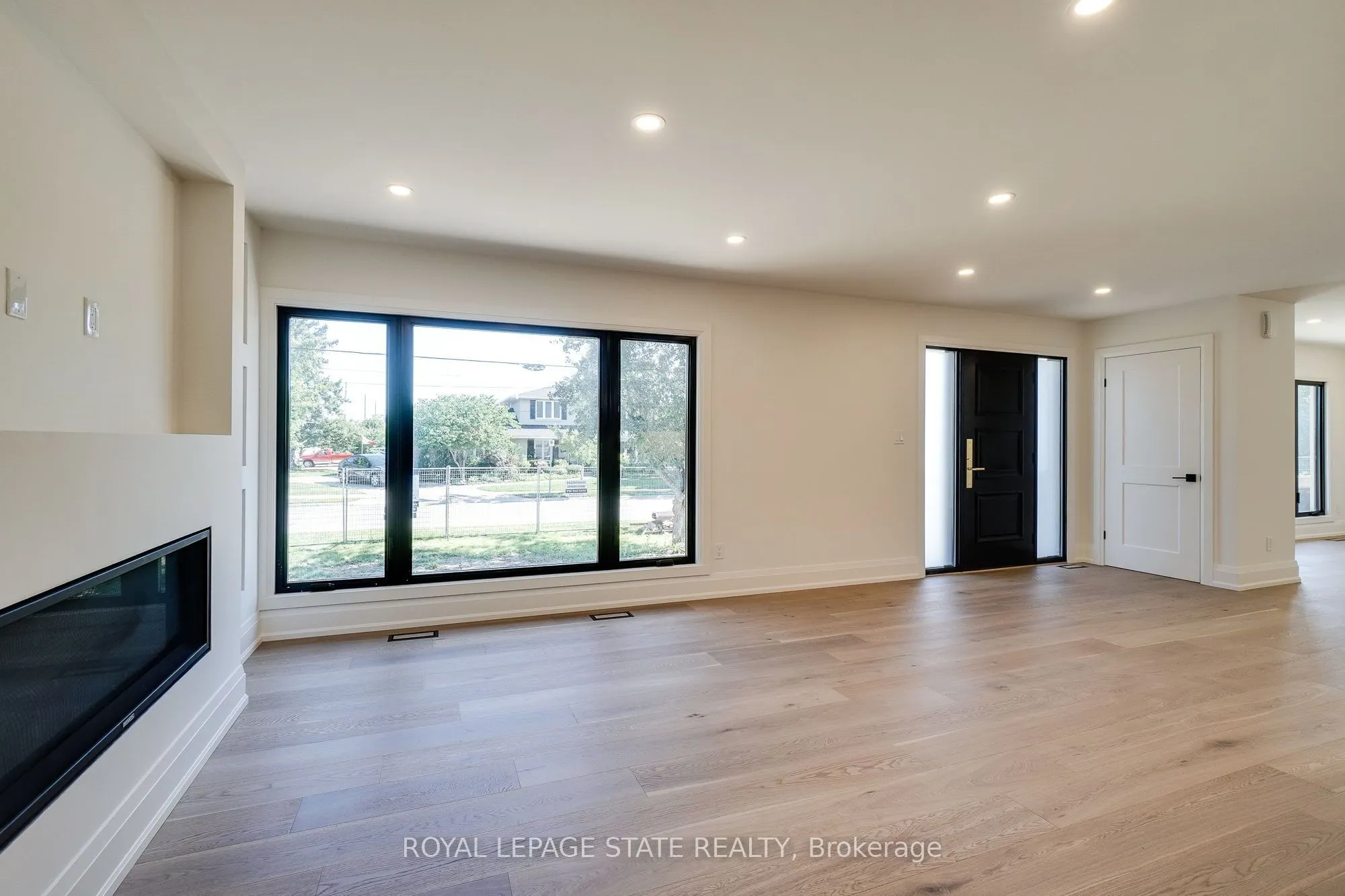 24 Royce Avenue