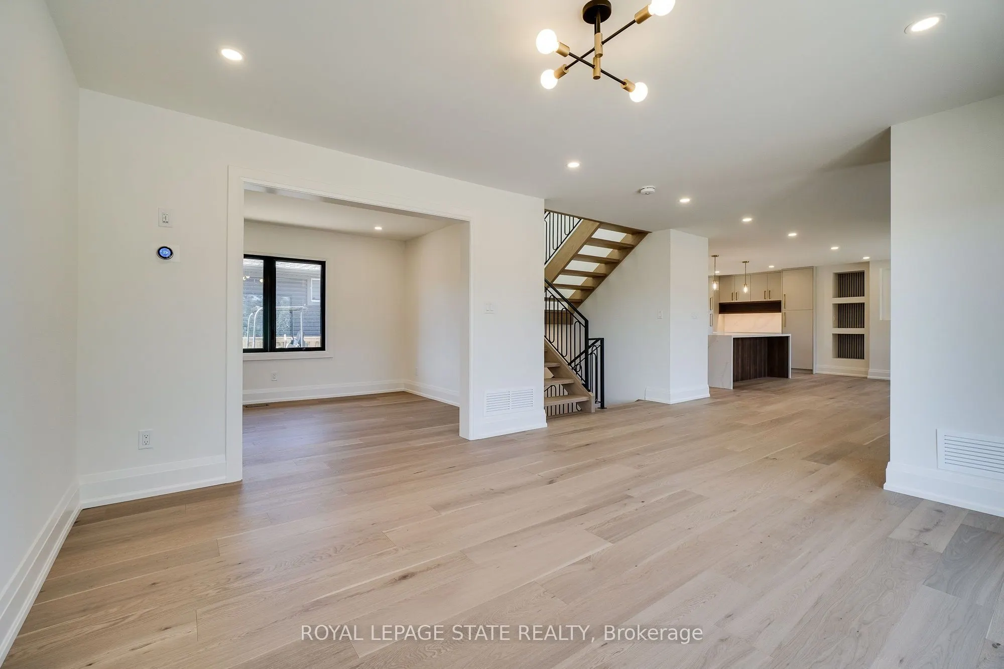 24 Royce Avenue