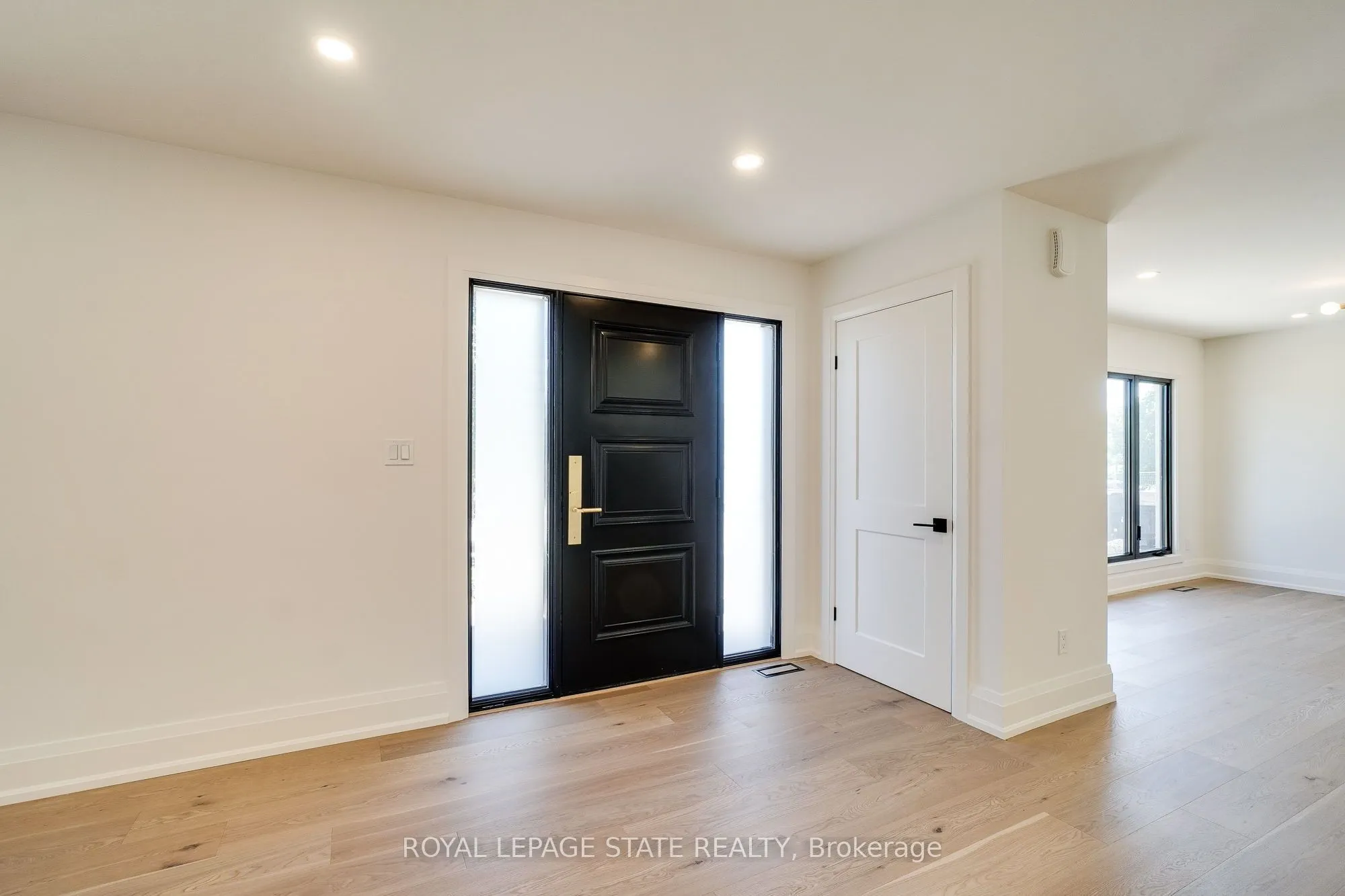 24 Royce Avenue
