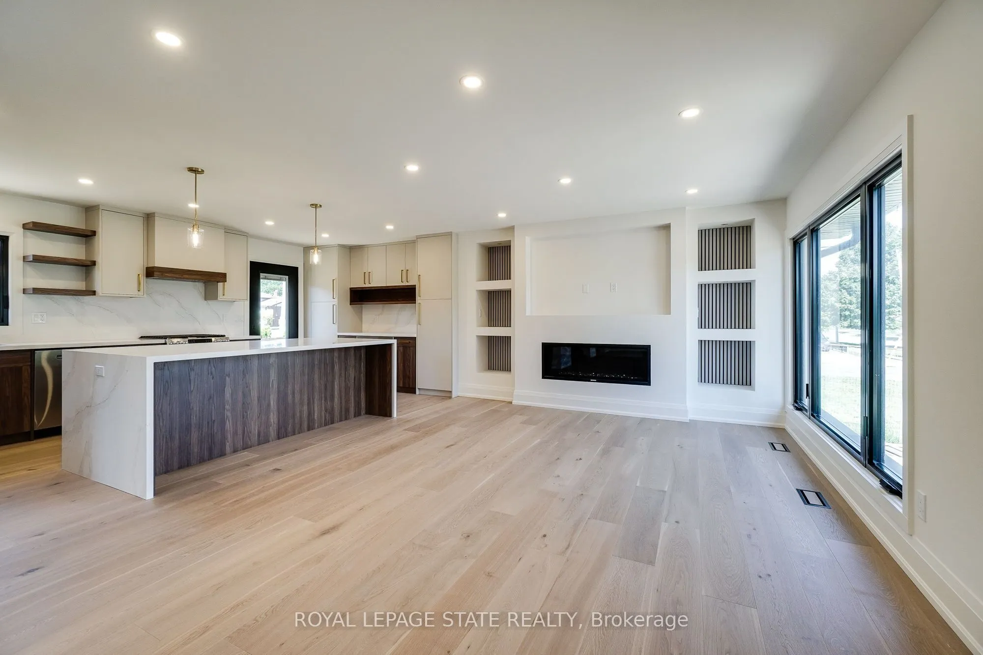 24 Royce Avenue