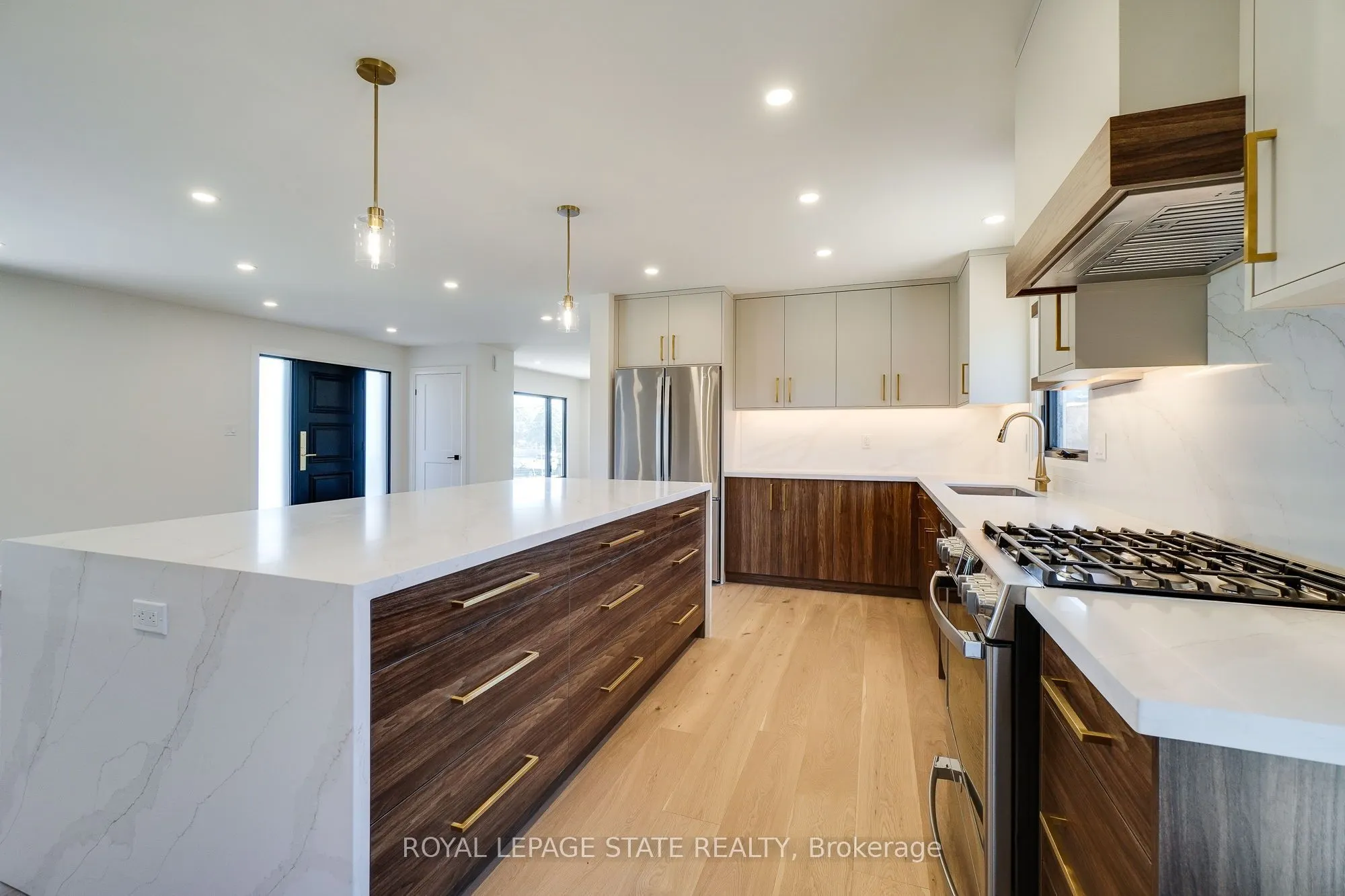 24 Royce Avenue