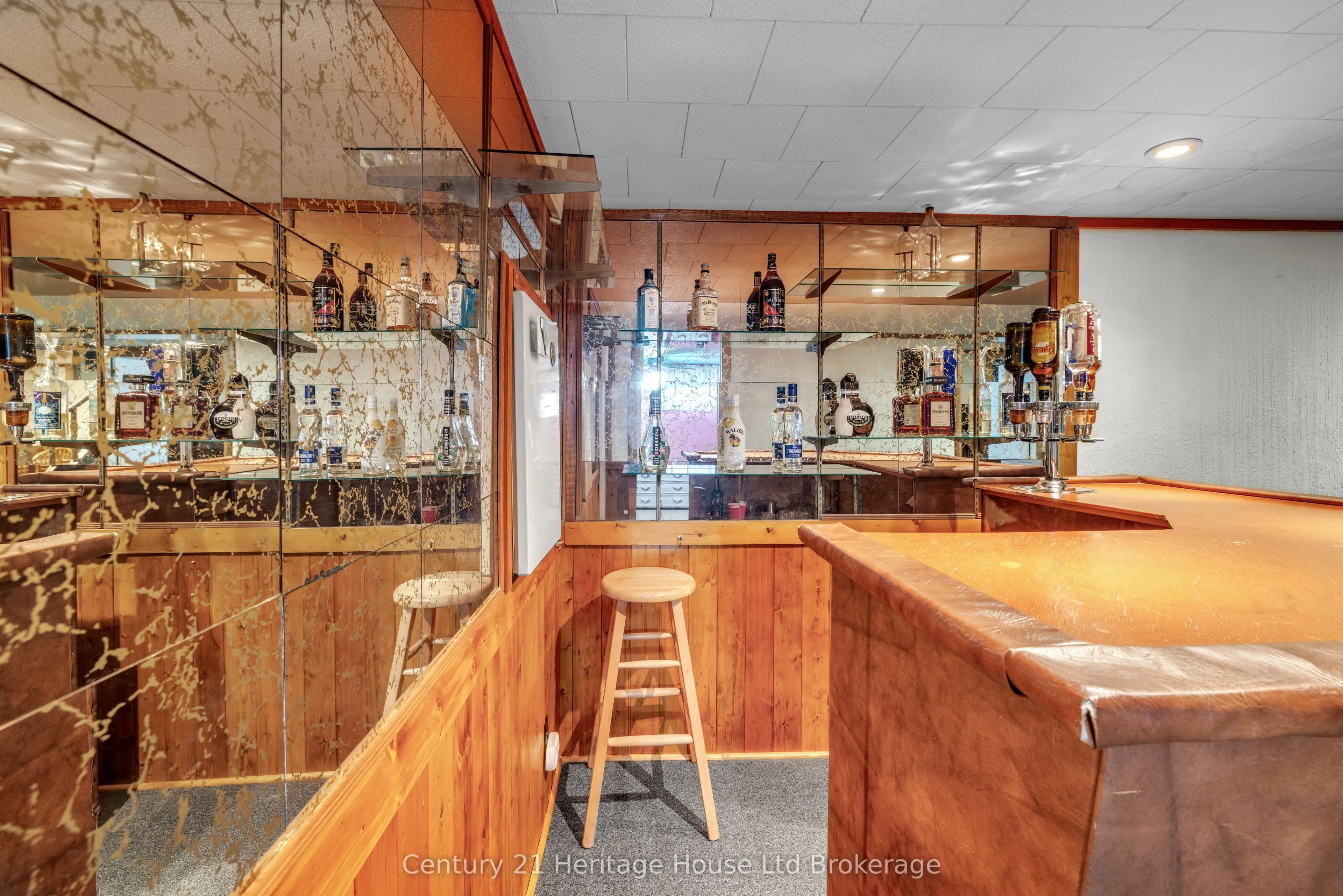 921 Lincoln Drive