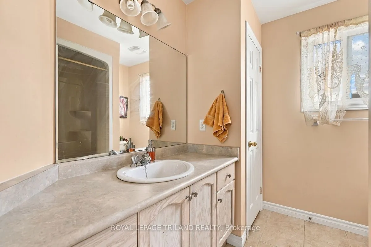 1426 Mickleborough Drive