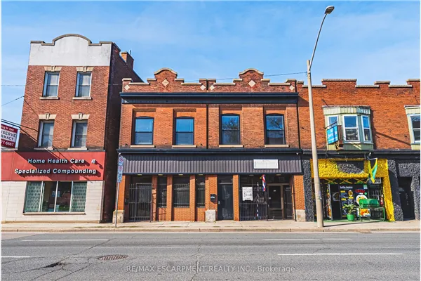 593-595 King Street E