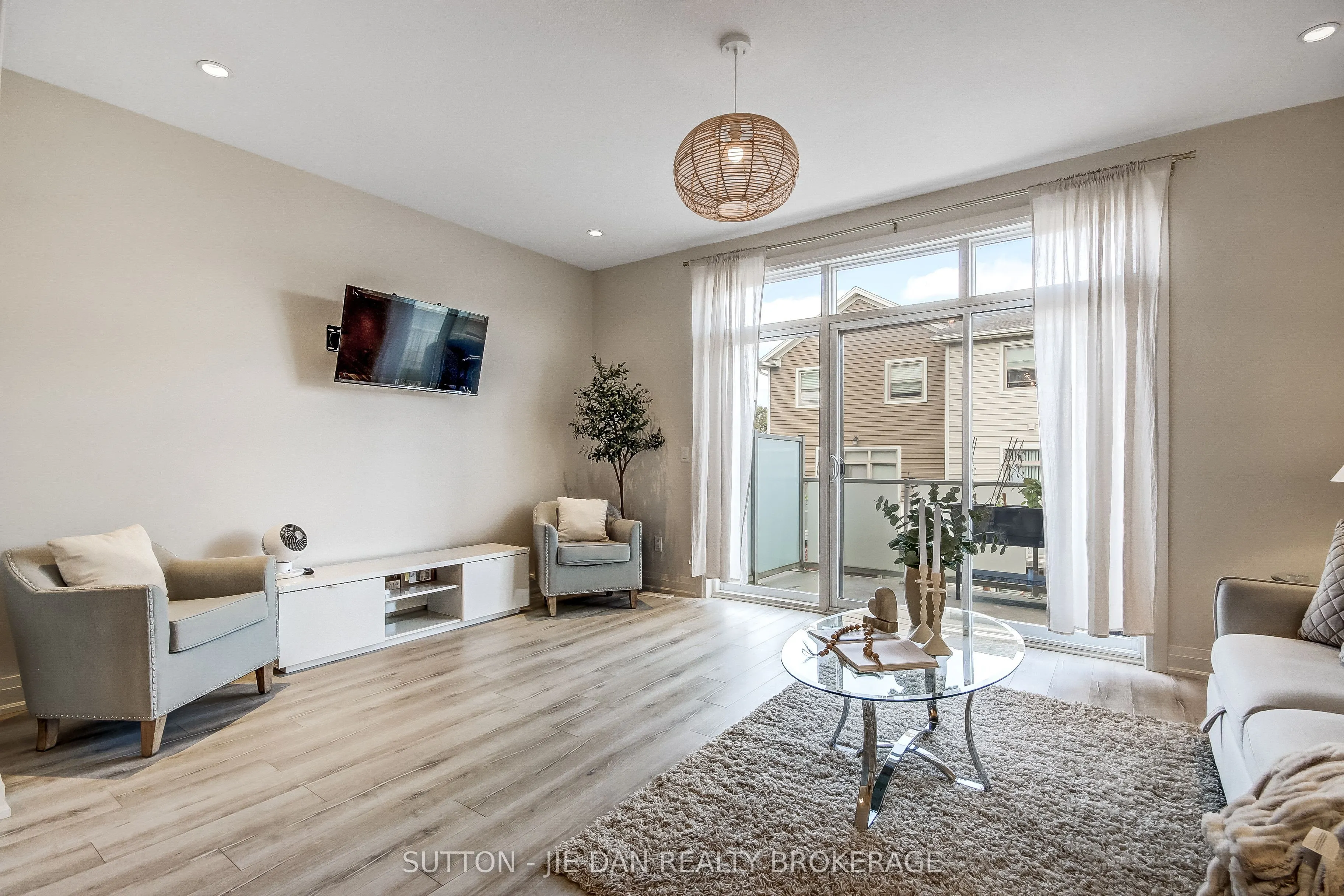 3025 SINGLETON Avenue #78