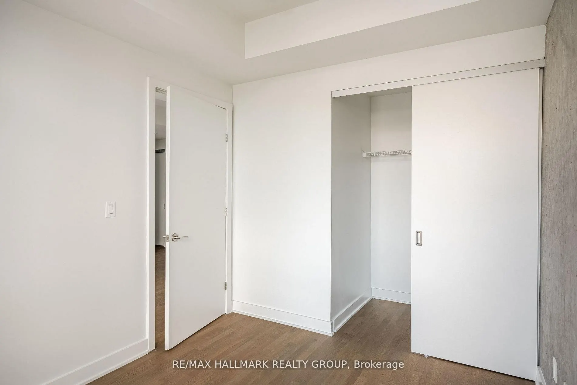 203 Catherine Street W #710