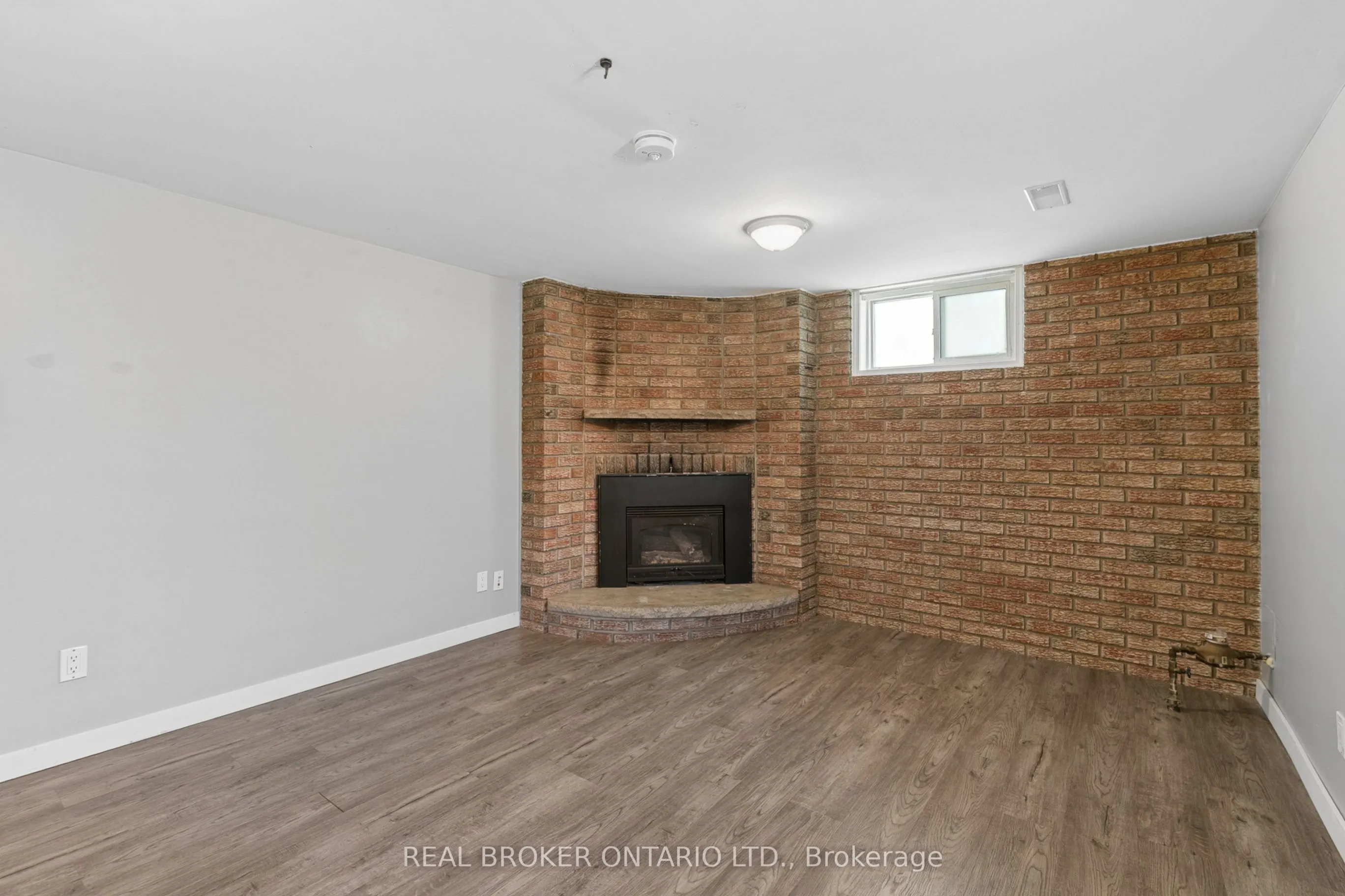 74 Helene Crescent