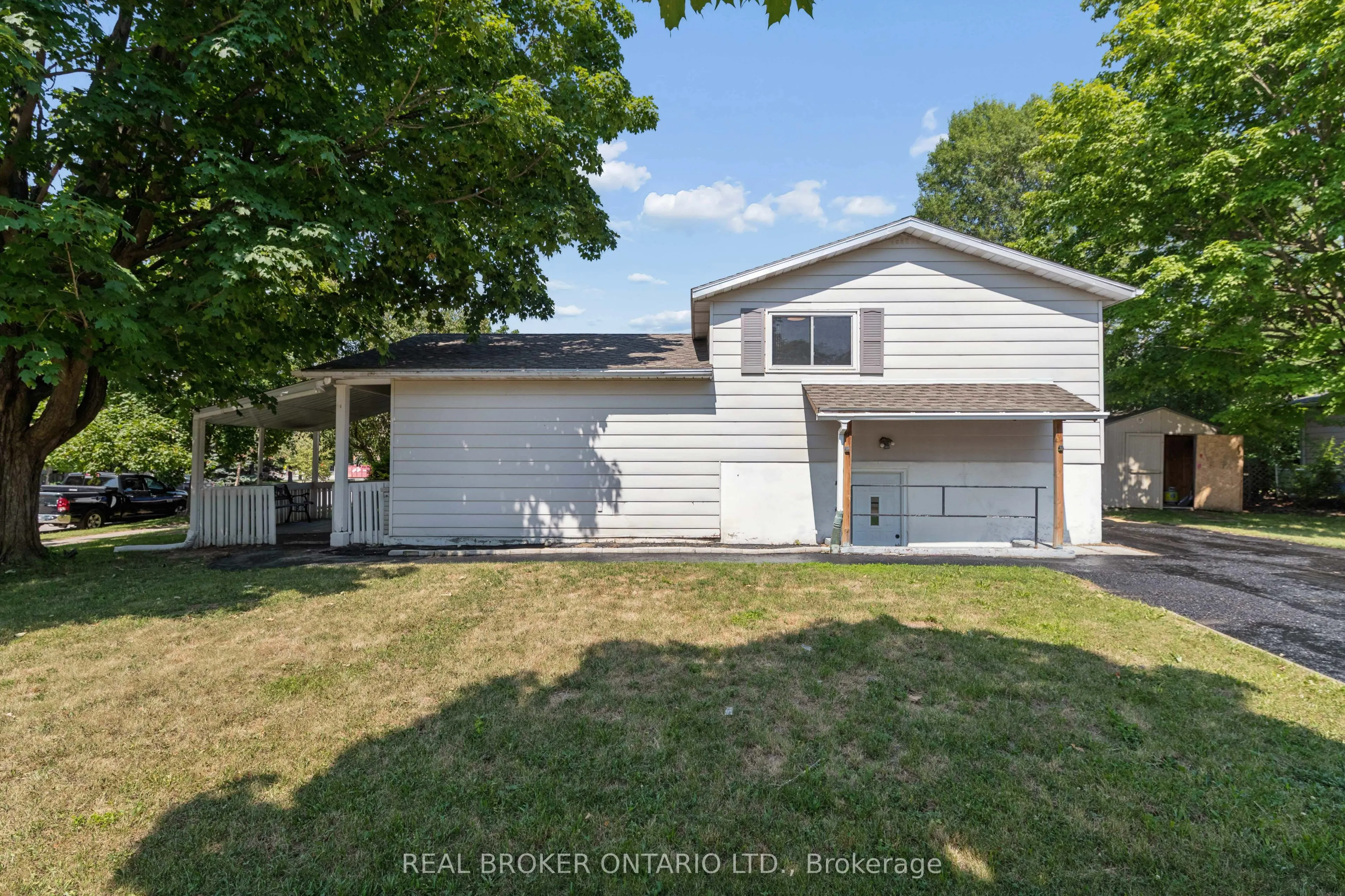 74 Helene Crescent