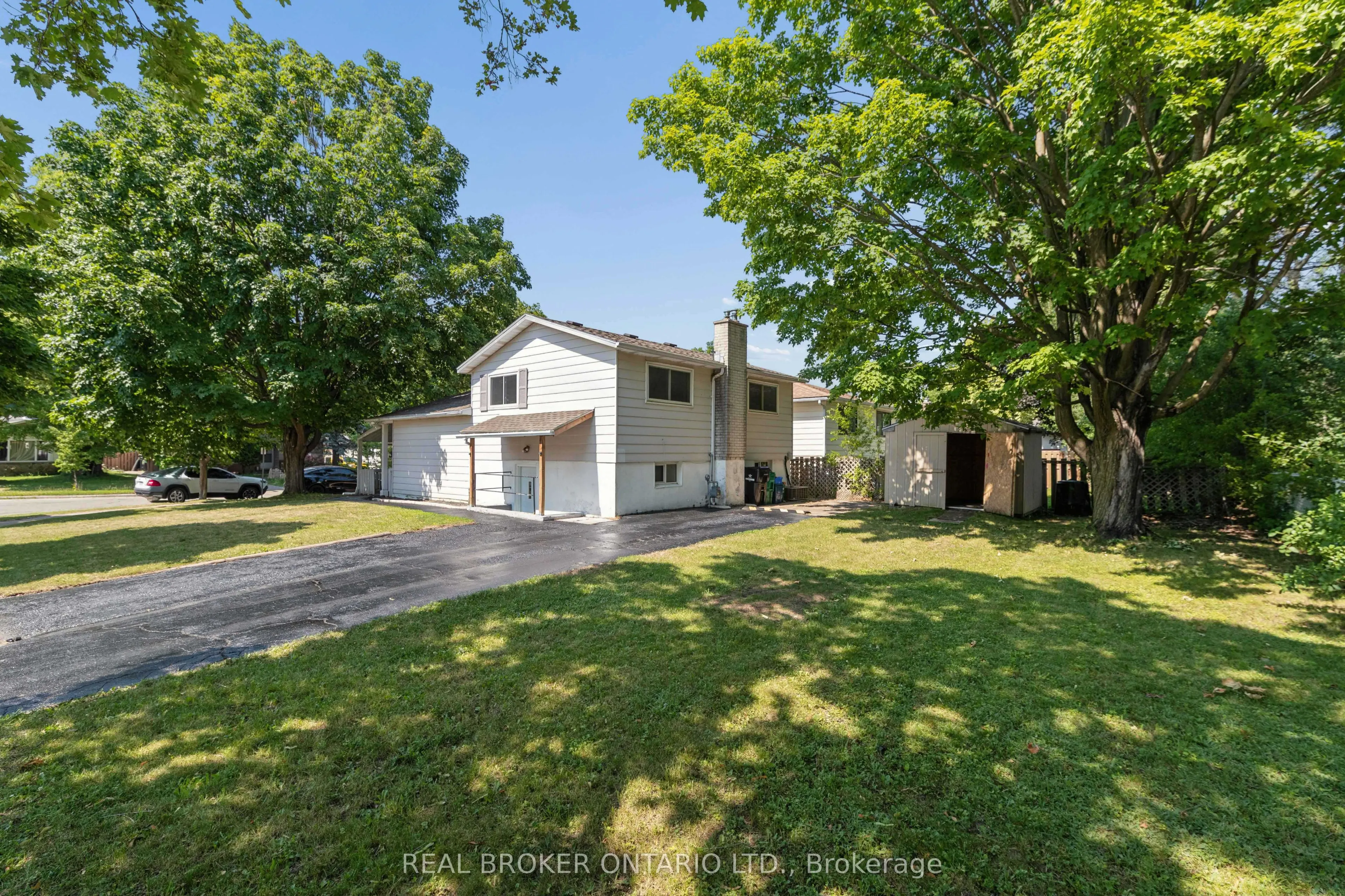 74 Helene Crescent