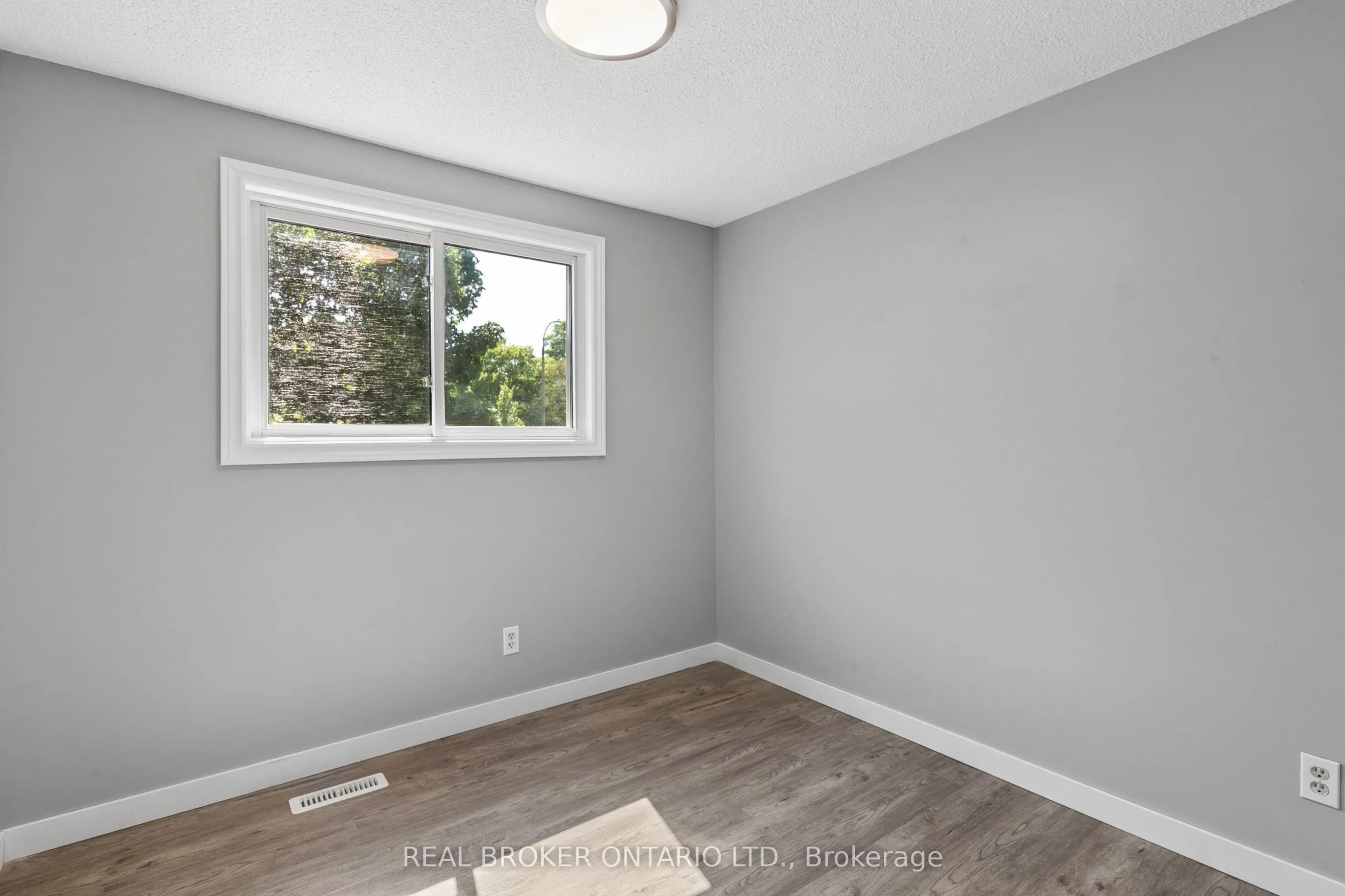 74 Helene Crescent