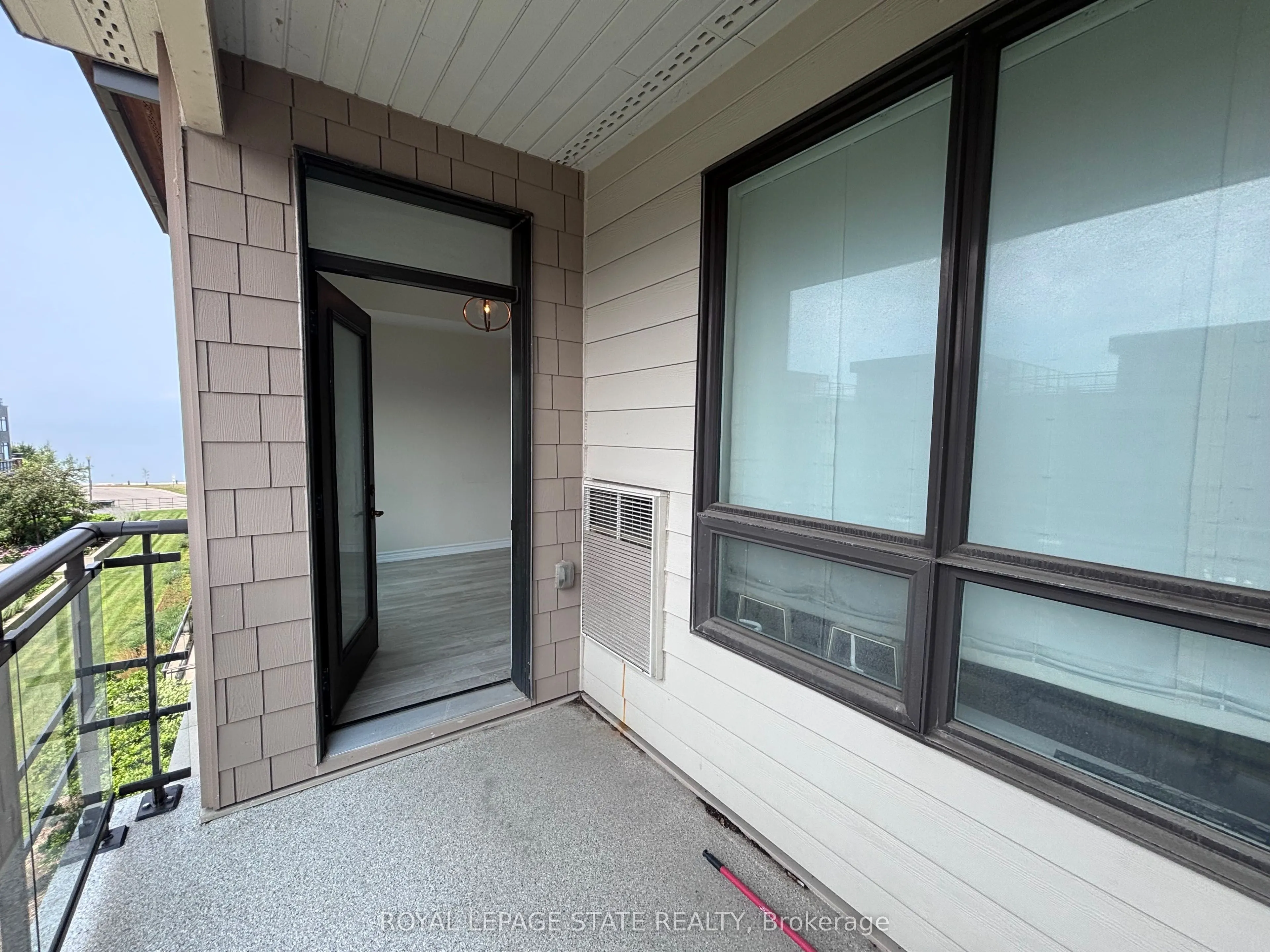 40 Esplanade Lane #309