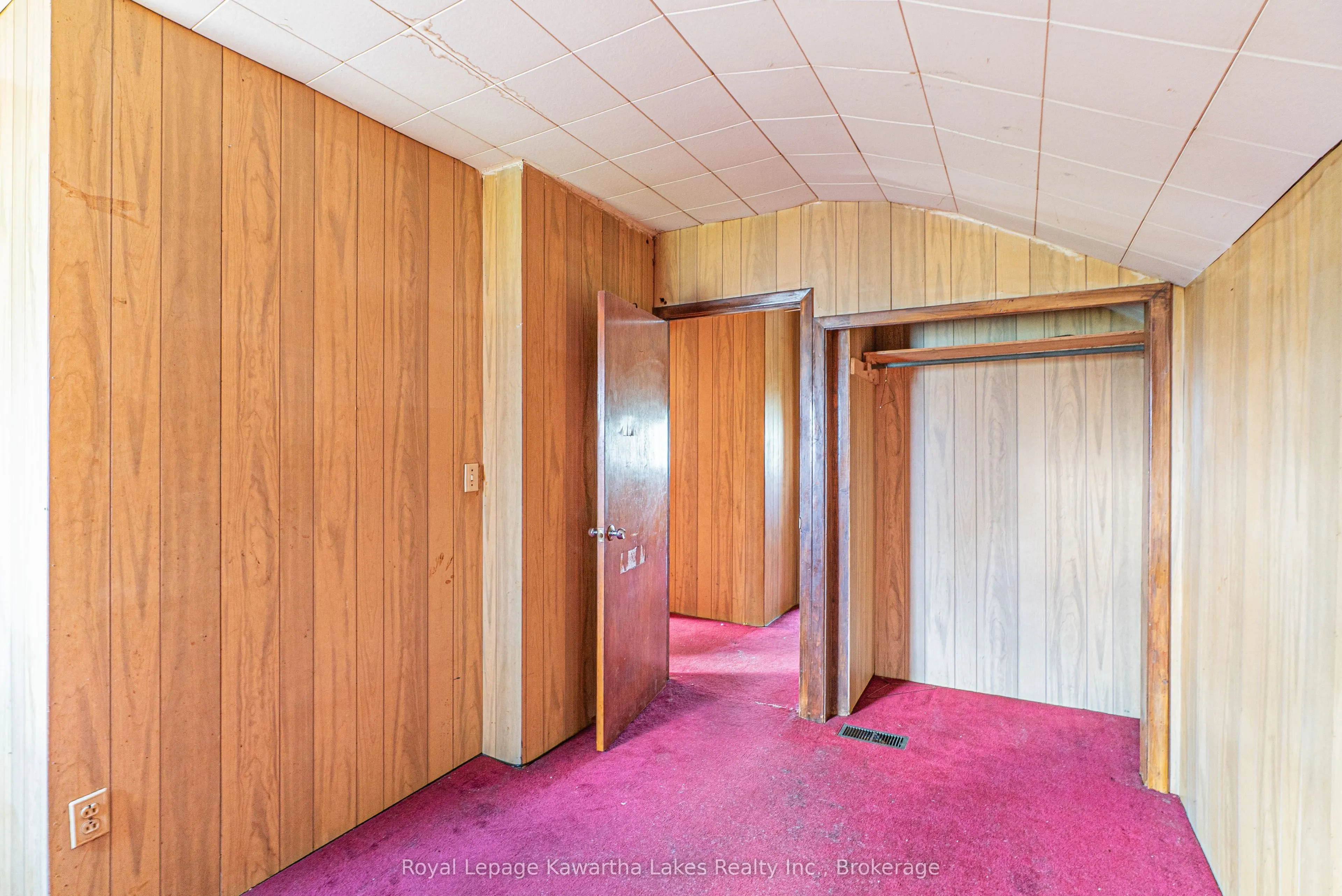 76 Long Beach Road