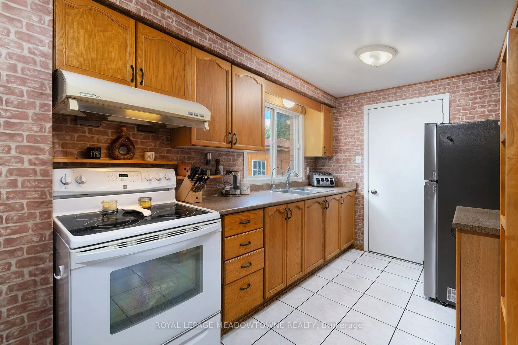 209 Elmira Road S