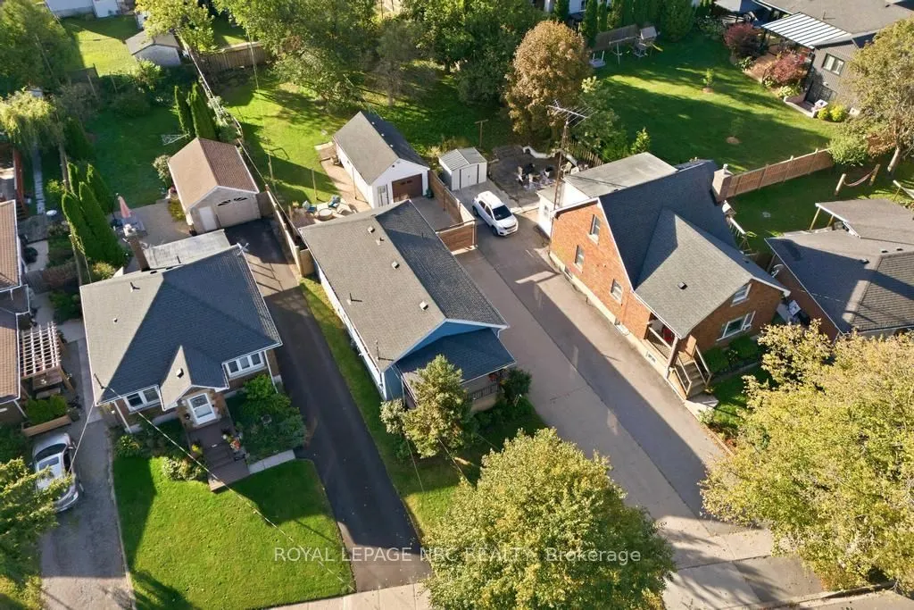 17 Wanda Road