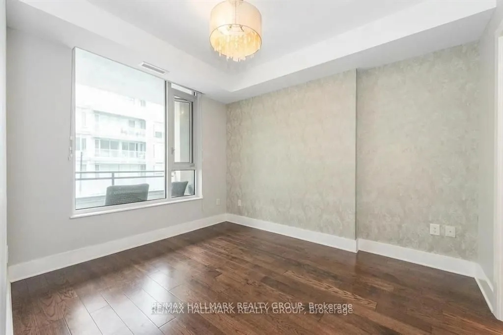 101 Richmond Road #319