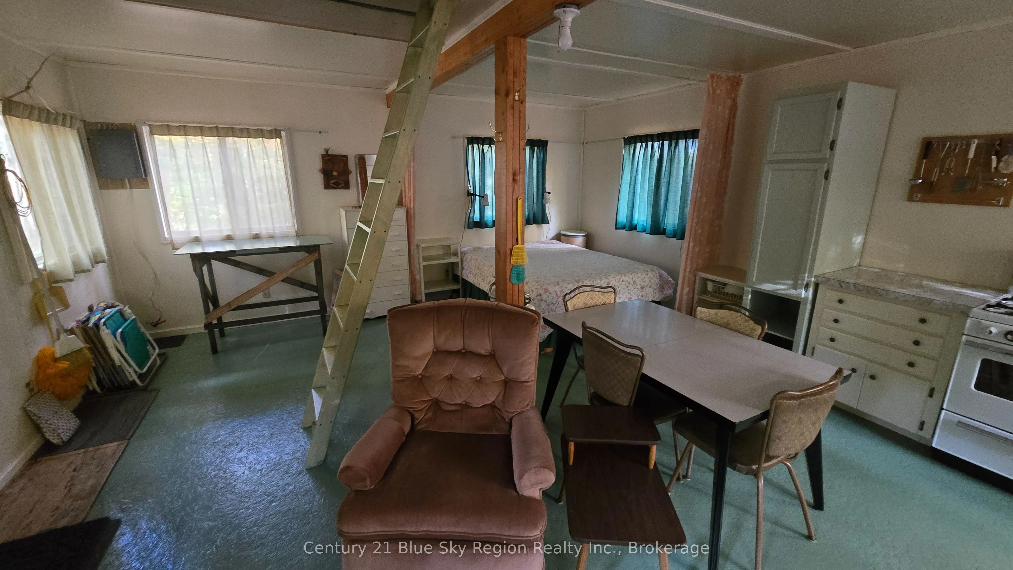 390 WOLFE LAKE Road