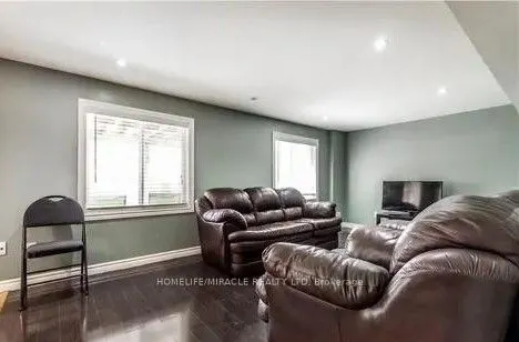 4 Clairfields Drive #Basement