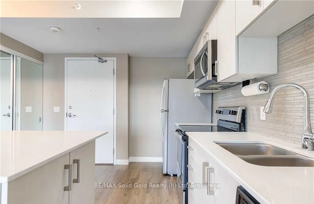175 Commonwealth Street #401