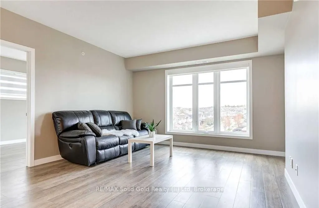 175 Commonwealth Street #401
