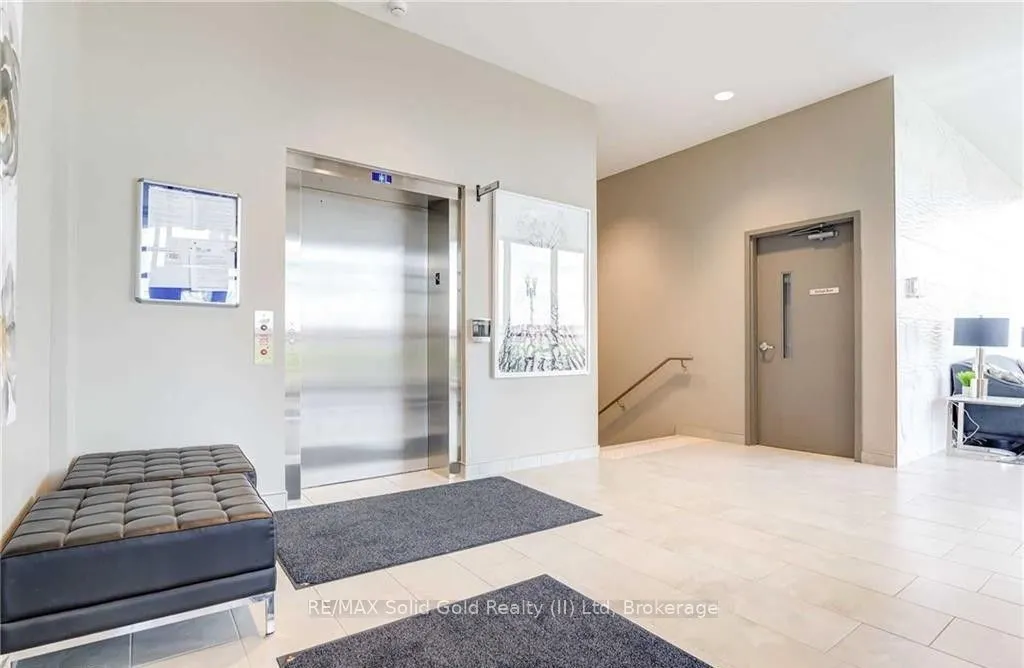 175 Commonwealth Street #401